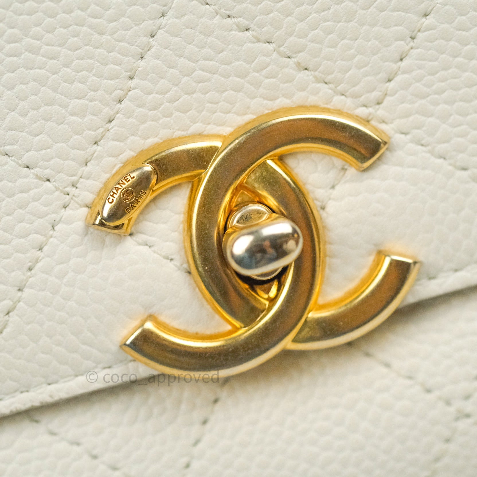 Chanel Chic Affinity Medium Grained Calfskin Handbag with White Gold Hardware - Luxury Designer Crossbody Bag for Women, Perfect for Parties & Evening Events