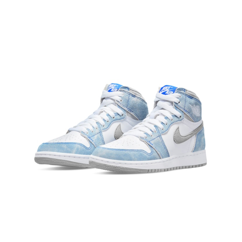 Air Jordan 1 High GS Sneakers for Women - Hyper Royal & Smoke Grey Colorway - Perfect for Basketball, Streetwear Fashion & Casual Wear