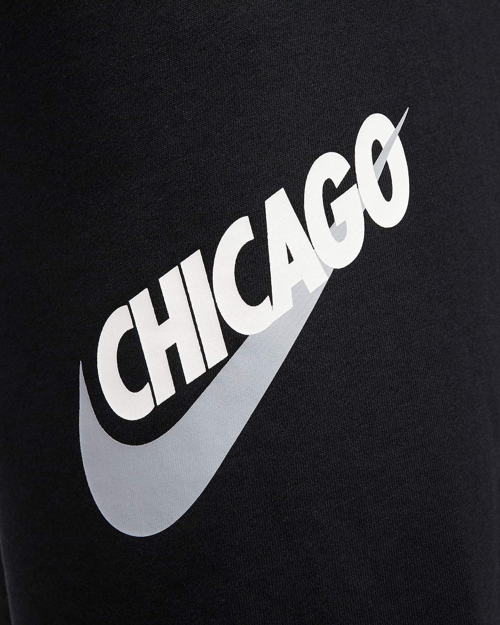 Nike Sportswear Chicago Template Alumni Fleece Men's Active Shorts - Comfortable Athletic Shorts for Running, Gym & Casual Wear - Perfect for Workouts, Basketball & Lounge