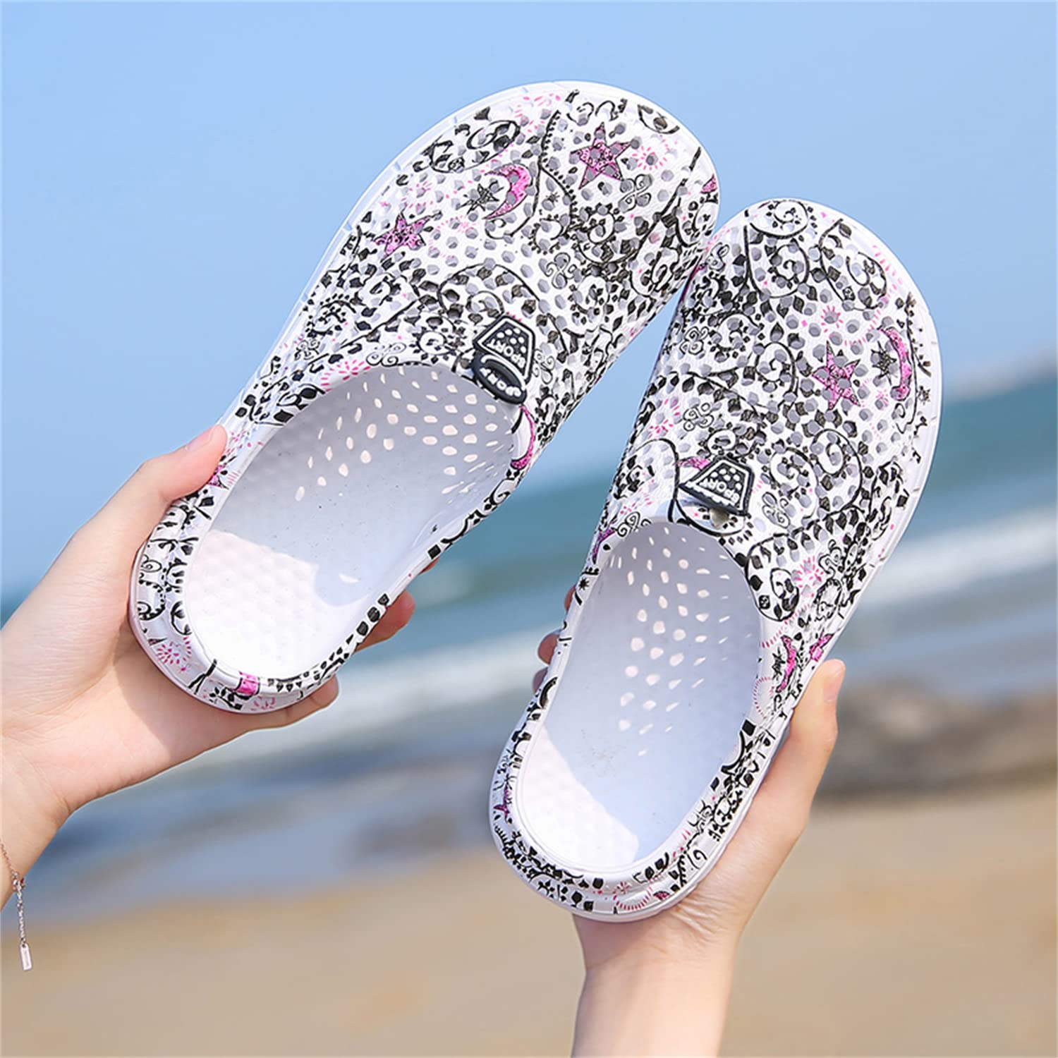 **MDPCX Women's Garden Clogs - Breathable Water Shoes for Beach, Bathing, Walking & Travel - Comfortable Slip-On Slippers for Home & Outdoor Use**