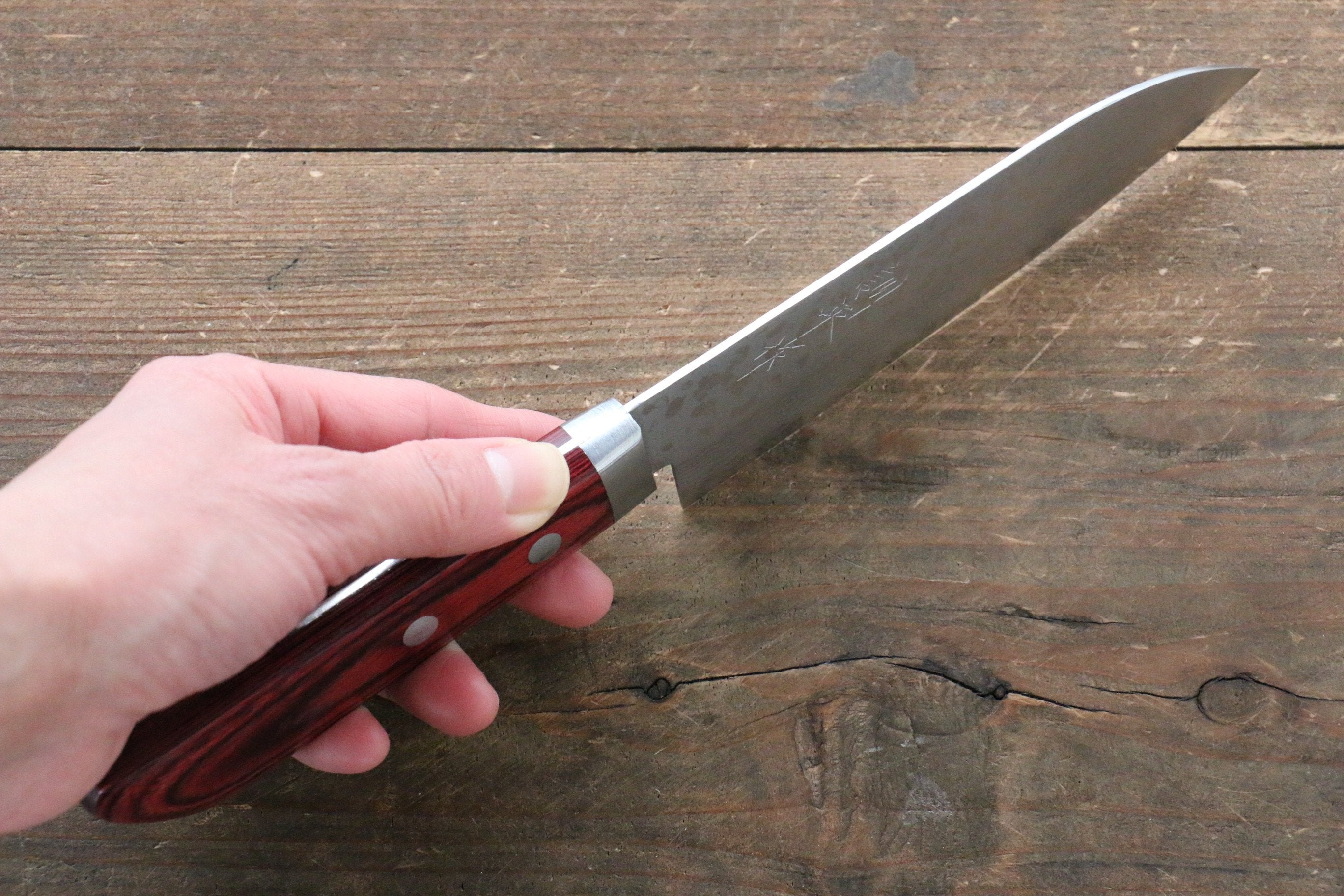 Kunihira Sairyu VG10 Damascus 5.3-inch Santoku Knife with Red Pakkawood Handle - Premium Japanese Kitchen Knife for Slicing, Dicing & Chopping Vegetables, Fruits & Meat