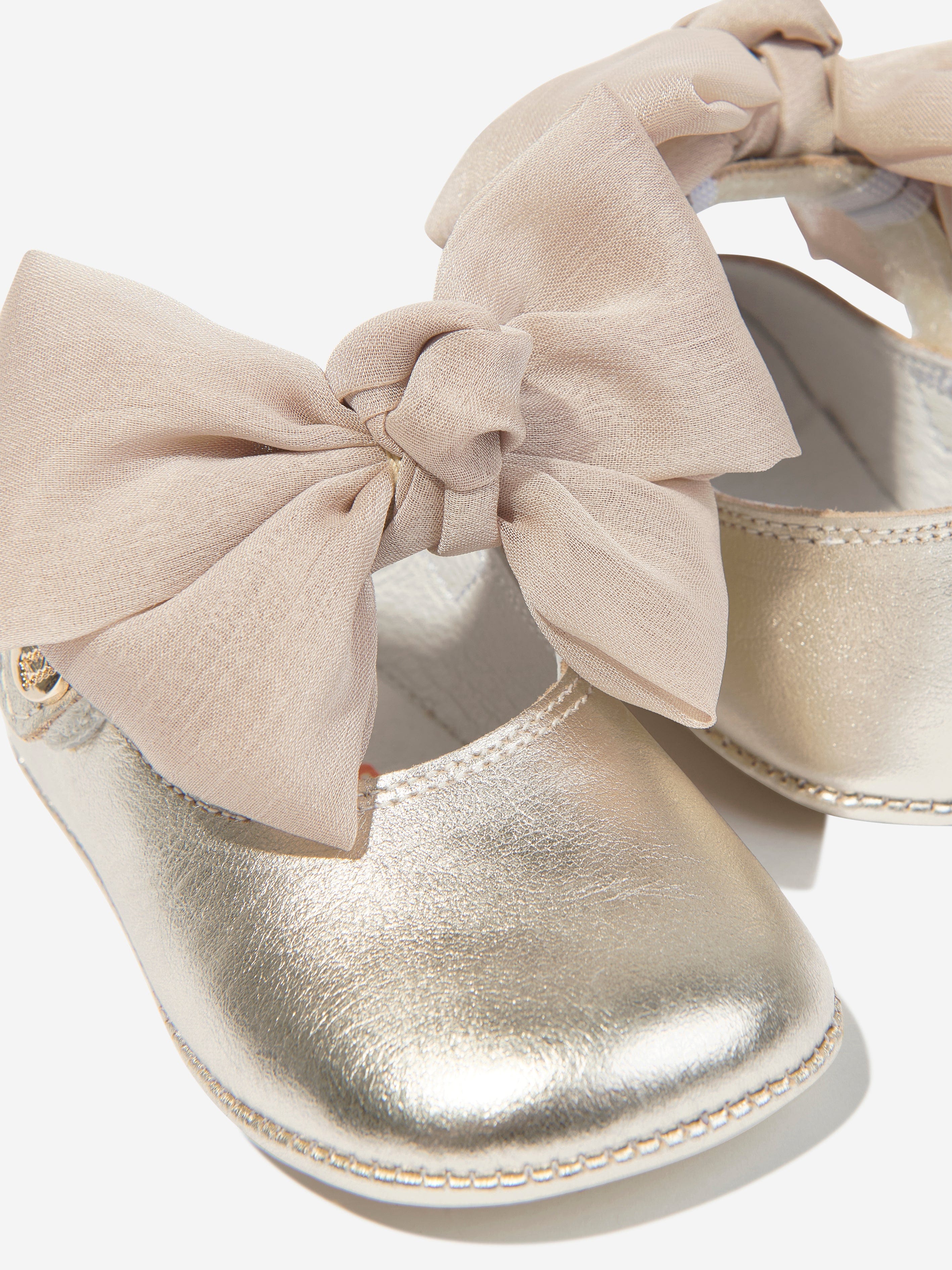 Andanines Baby Girls Leather Bow Shoes in Gold - Soft & Comfortable First Walking Shoes for Infants & Toddlers - Perfect for Special Occasions, Parties & Everyday Wear