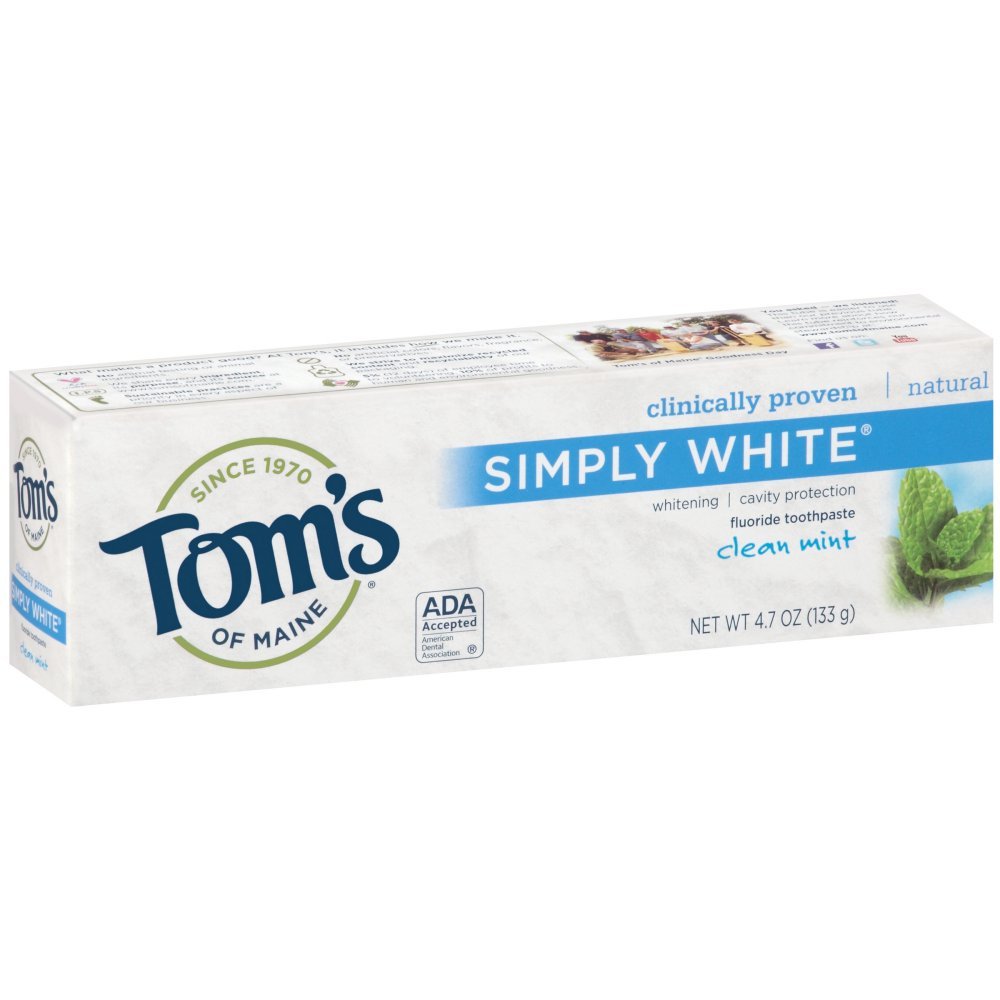 Tom's of Maine Natural Simply White Fluoride Toothpaste - Clean Mint Flavor, 4.7oz (Pack of 8) | Whitening Toothpaste for Daily Oral Care & Fresh Breath | Perfect for Home, Travel & Family Use