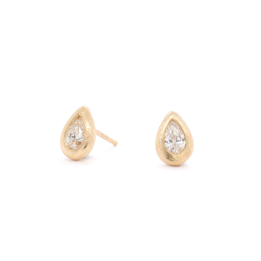 Boulder Bezel Pear Diamond Stud Earrings – 14K White Gold Dangle Earrings for Women, Perfect for Weddings, Anniversaries & Special Occasions