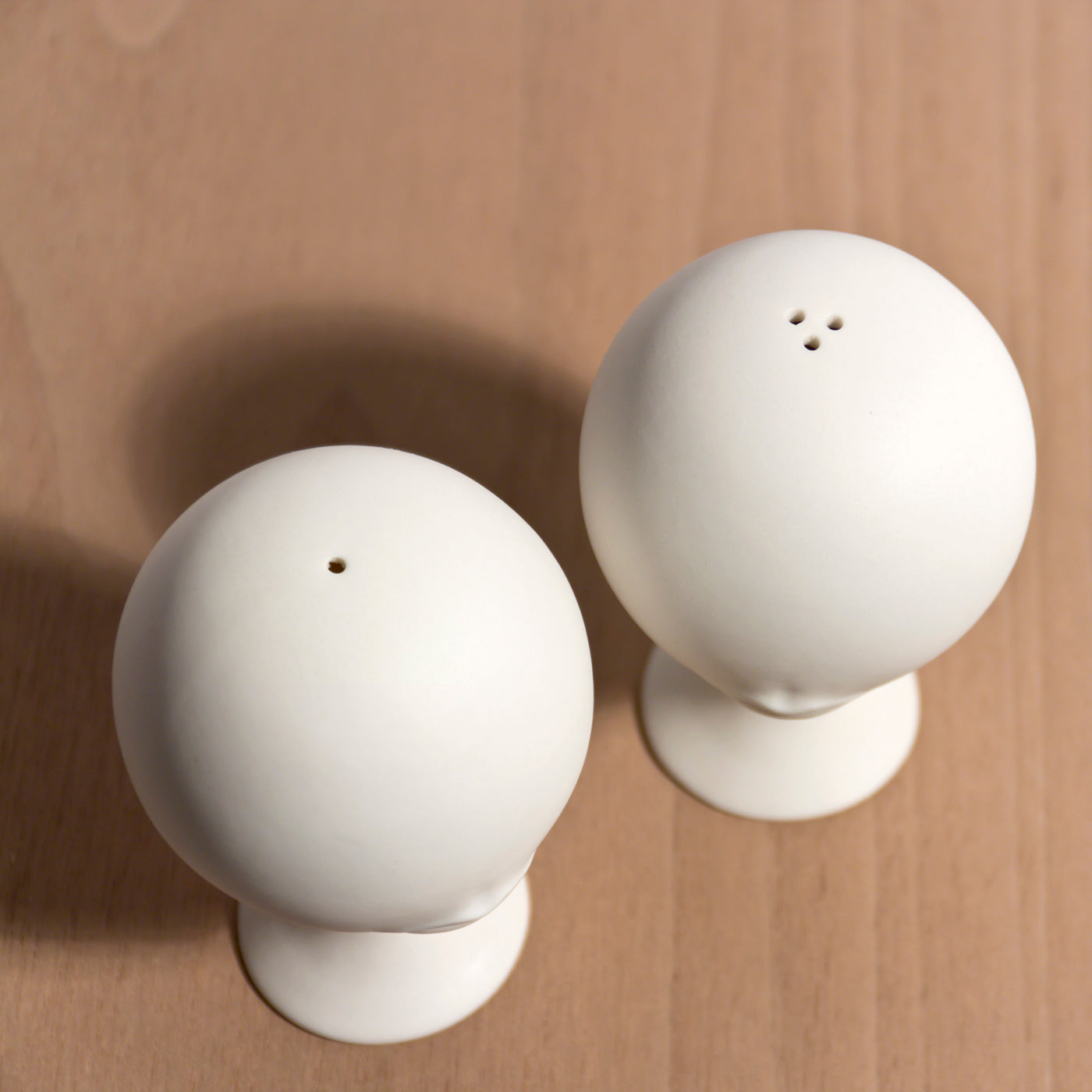 Premium Mr. & Mrs. Muse Salt and Pepper Shaker Set - Elegant Ceramic Spice Dispensers for Kitchen, Dining Table & Wedding Gift