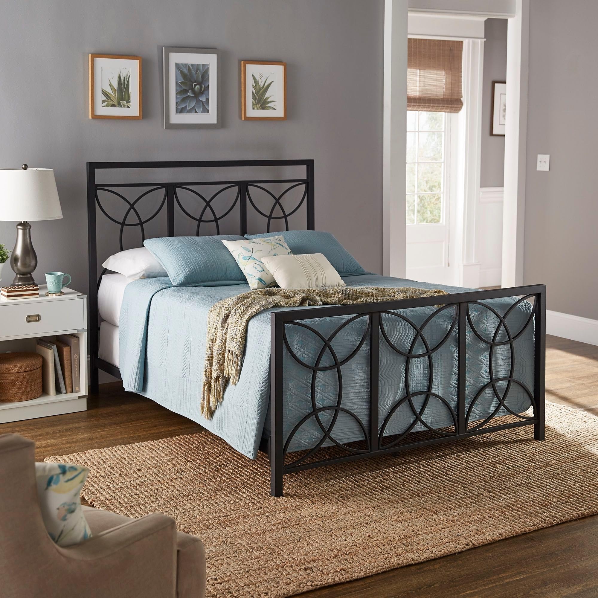 Classic Inspire Q Flossie Black Metal Queen Size Bed Frame - Elegant & Sturdy Bedroom Furniture for Master Bedroom, Guest Room, or Dormitory