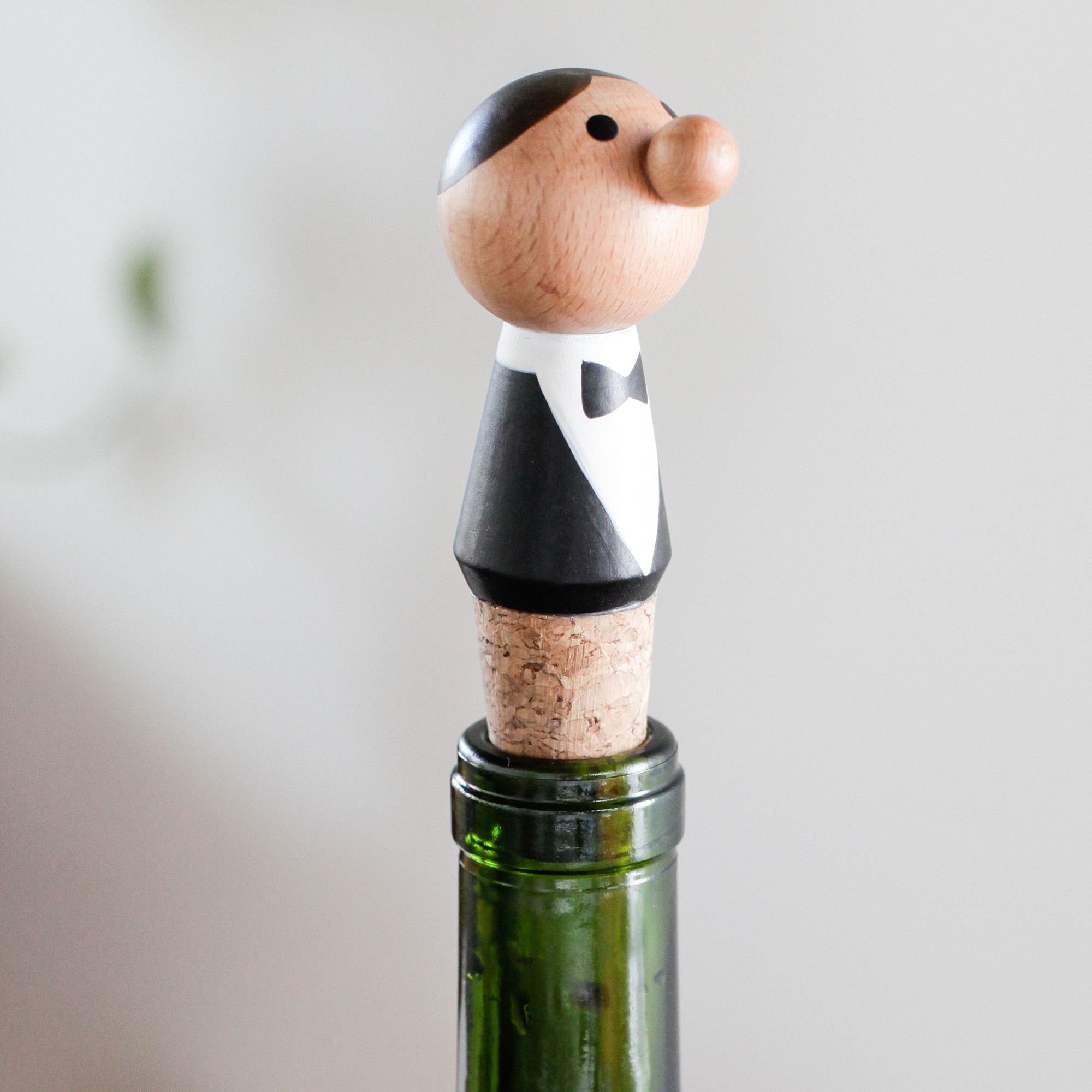 Premium Wine Bottle Stoppers - Airtight Silicone Seal for Champagne & Wine Preservation - Perfect for Home Bars, Dinner Parties & Gifts