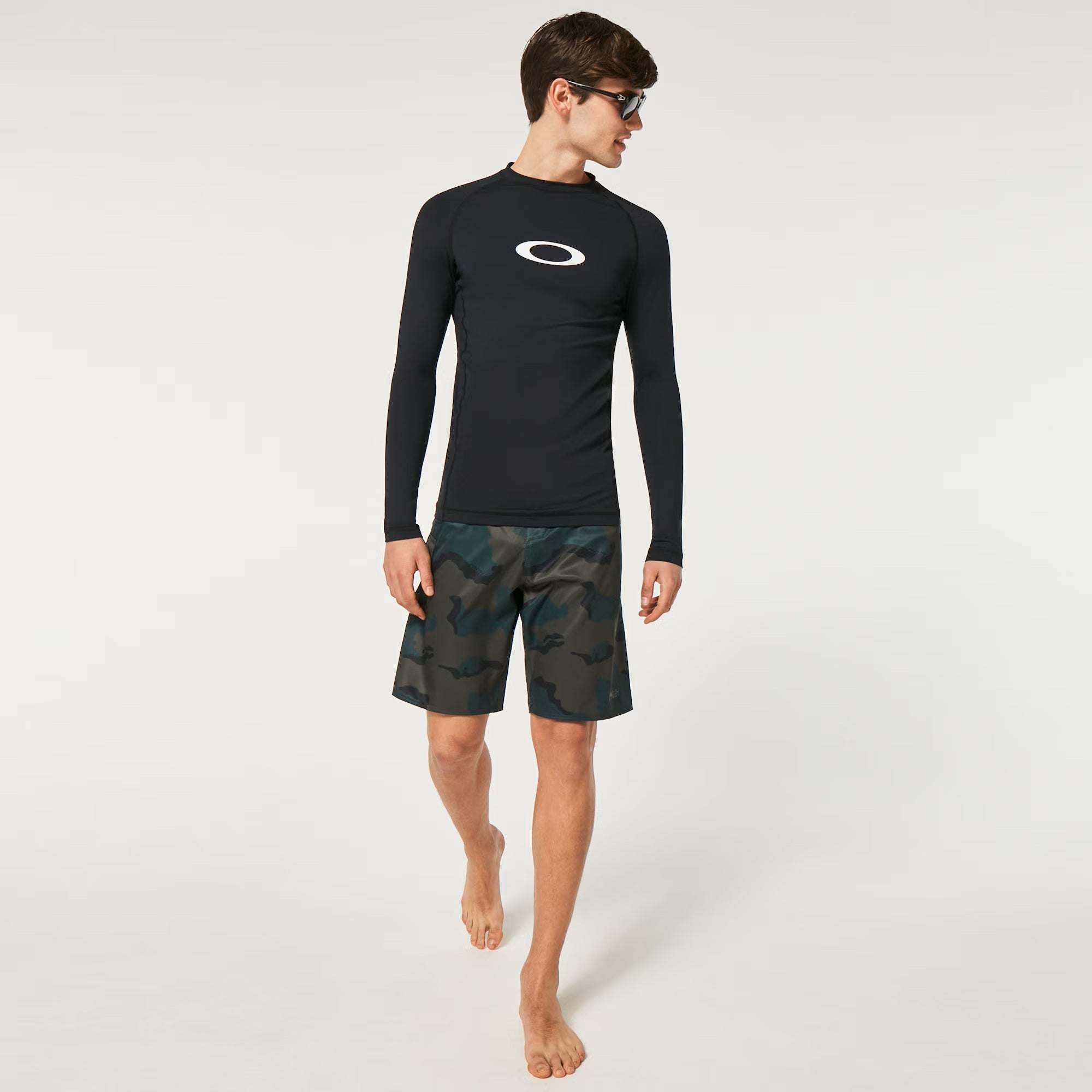 Oakley Bhodi Ellipse LS Rashguard - Blackout - UPF 50+ Sun Protection for Surfing, Swimming & Water Sports