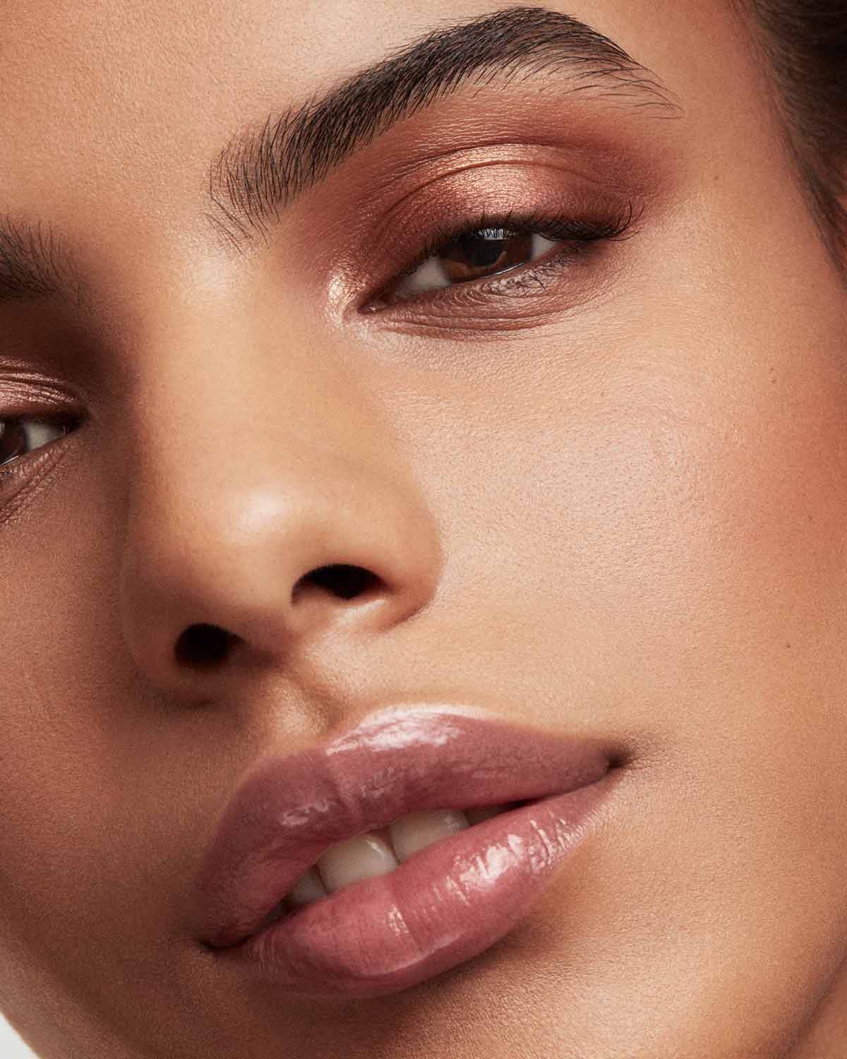 Pro Kiss'r Luscious Lip Balm - Moisturizing & Long-Lasting Lip Care for Dry Lips - Perfect for Daily Hydration & On-the-Go Use