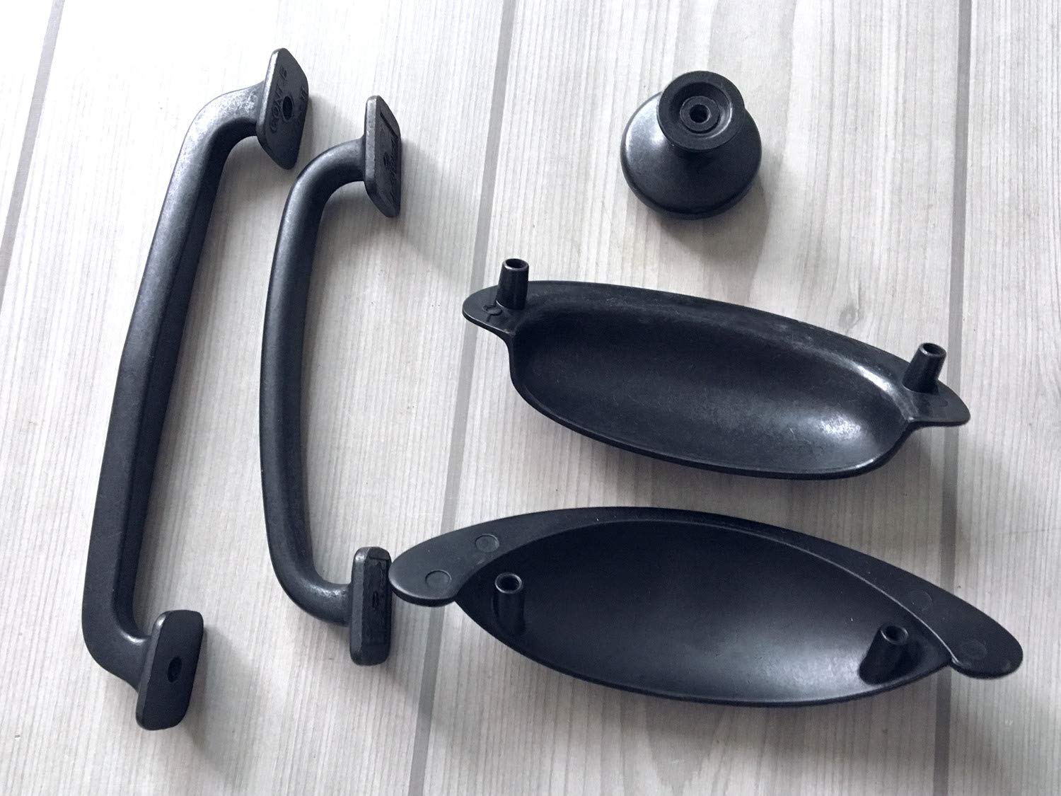 Antique Black 5