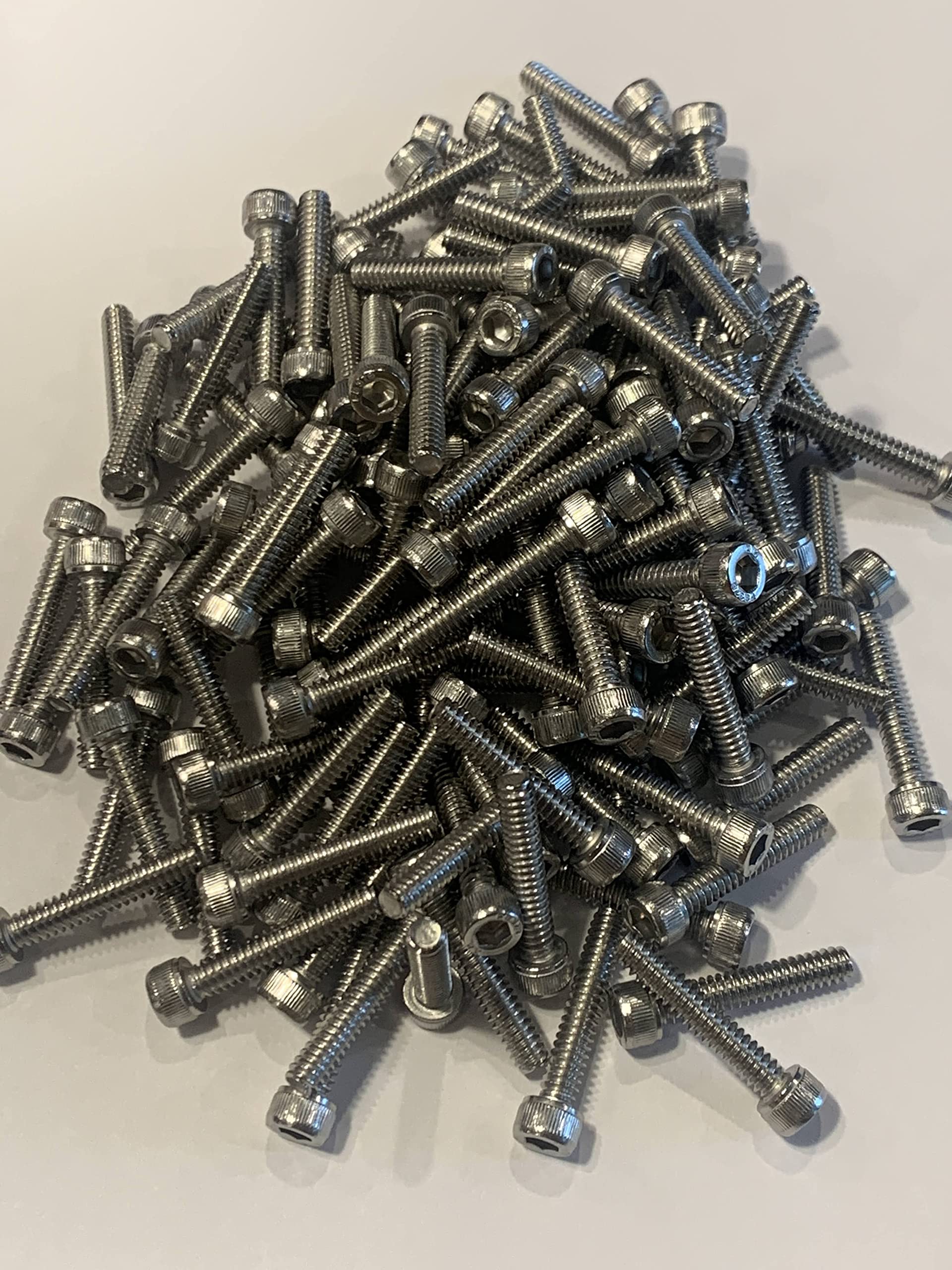 Stainless Steel Socket Head Cap Screws 10-24 x 1