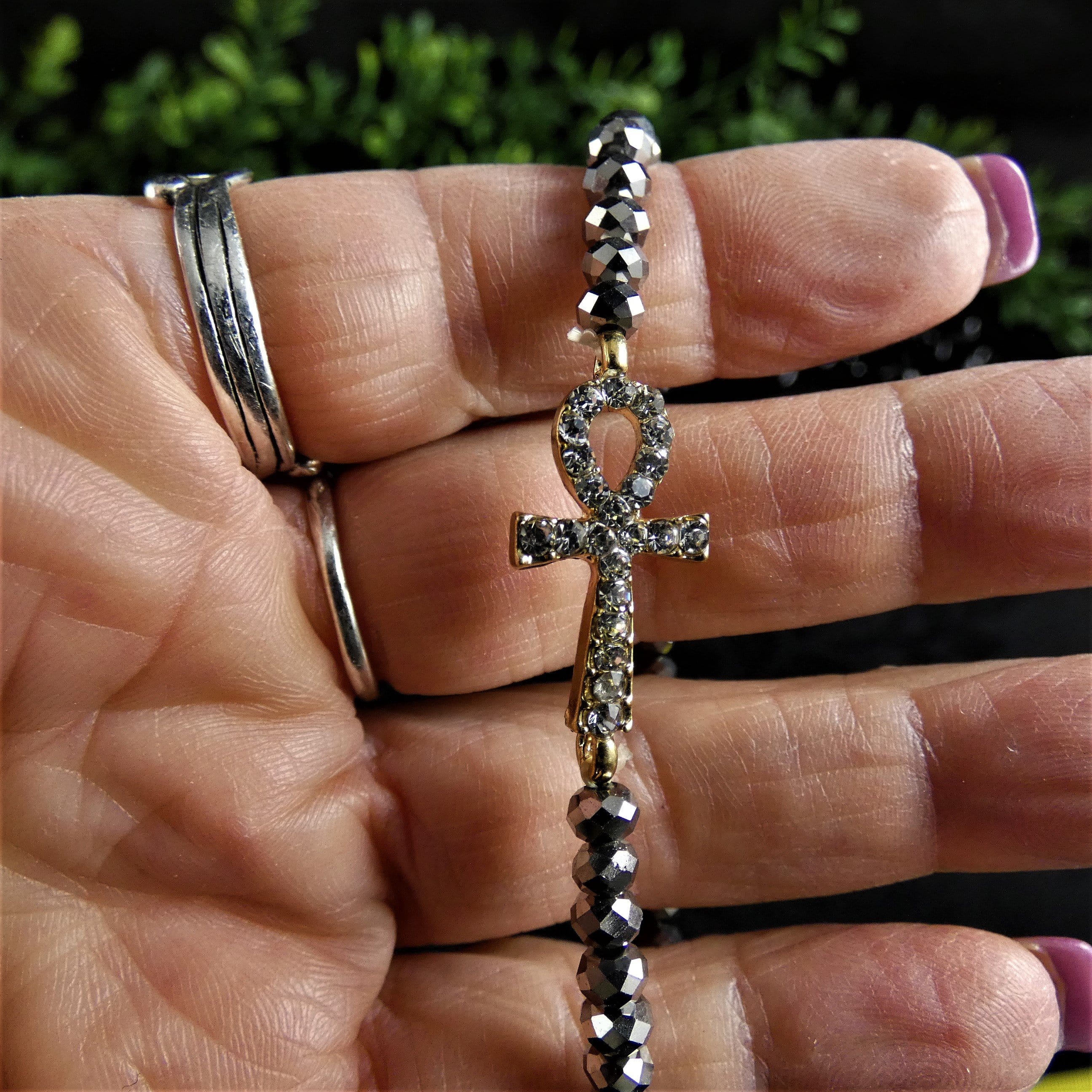 Ankh Crystal Bracelet for Women - Egyptian Cross Pendant Healing Stone Jewelry - Spiritual Protection & Positive Energy - Perfect for Meditation, Yoga & Gift Giving