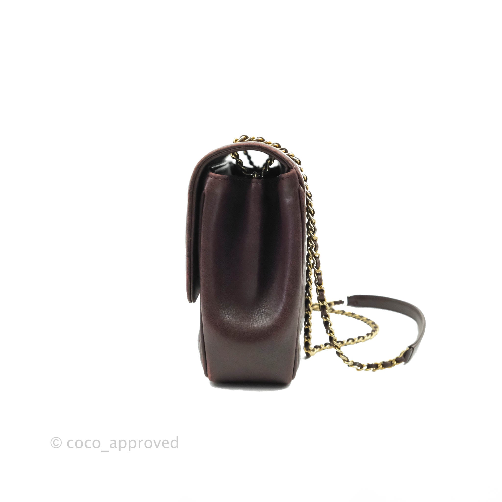 Chanel CC Signature Flap Bag in Diagonal Burgundy Calfskin with Aged Gold Hardware - Luxury Crossbody Purse for Women, Perfect for Date Night & Special Occasions
