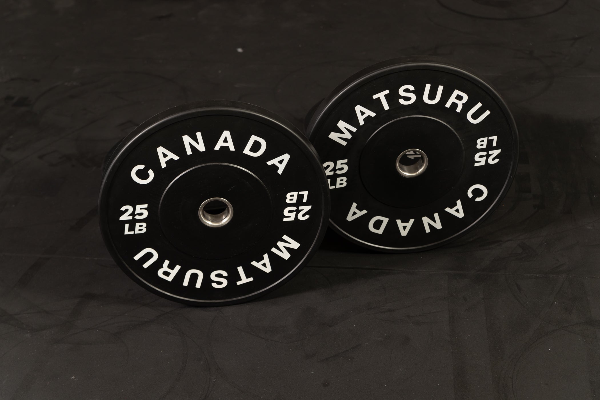 High-Quality Bumper Plates for CrossFit, Weightlifting & Home Gym - Durable Rubber Olympic Plates for Drop Protection & Noise Reduction - Perfect for CrossFit Boxes, Garage Gyms & Strength Training