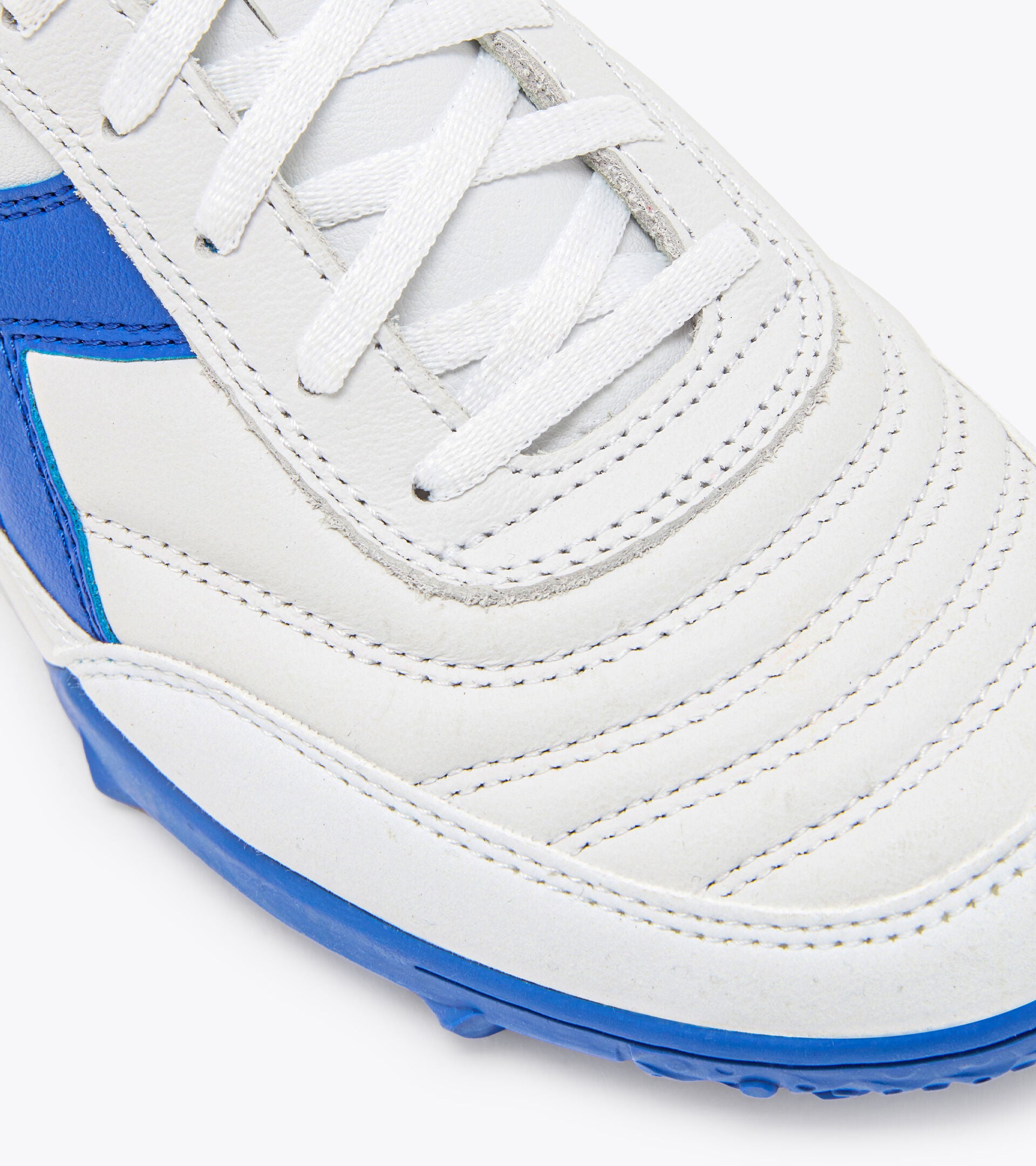 Diadora Calcetto II LT Turf Soccer Shoes for Men - White/Royal Blue - Indoor/Outdoor Artificial Grass Football Cleats - Perfect for Training & Matches