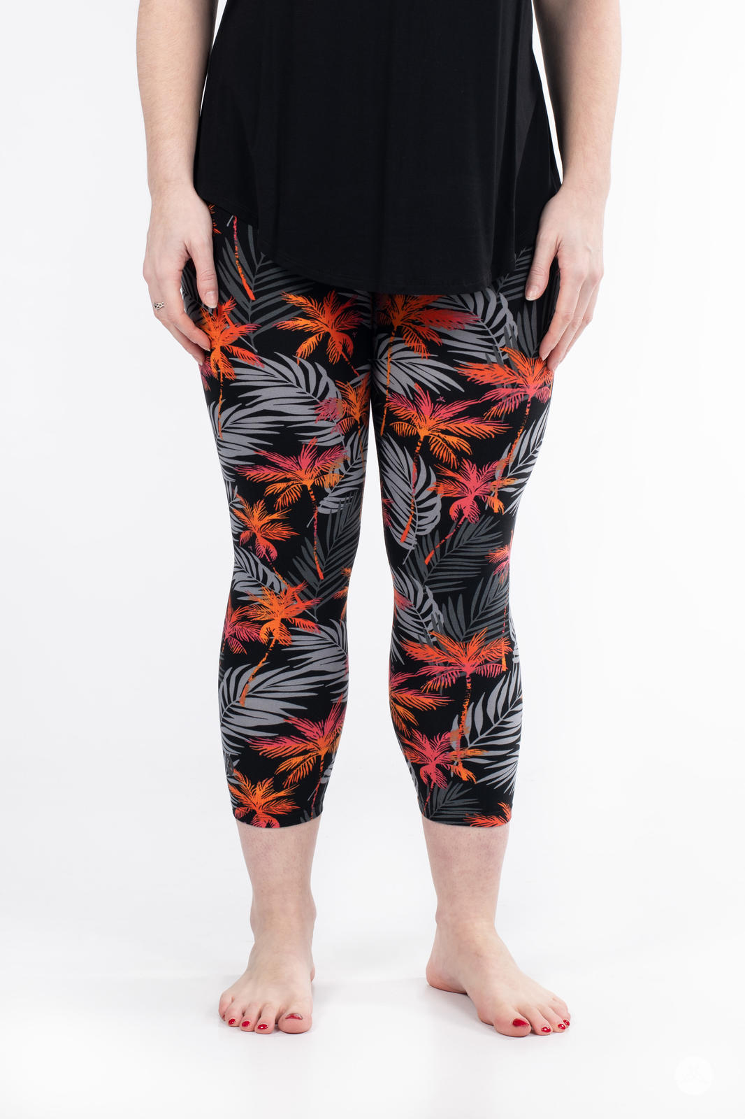Tropic Thunder Crops - Stylish and Comfortable Women's Crop Tops for Summer, Beach, and Casual Outfits