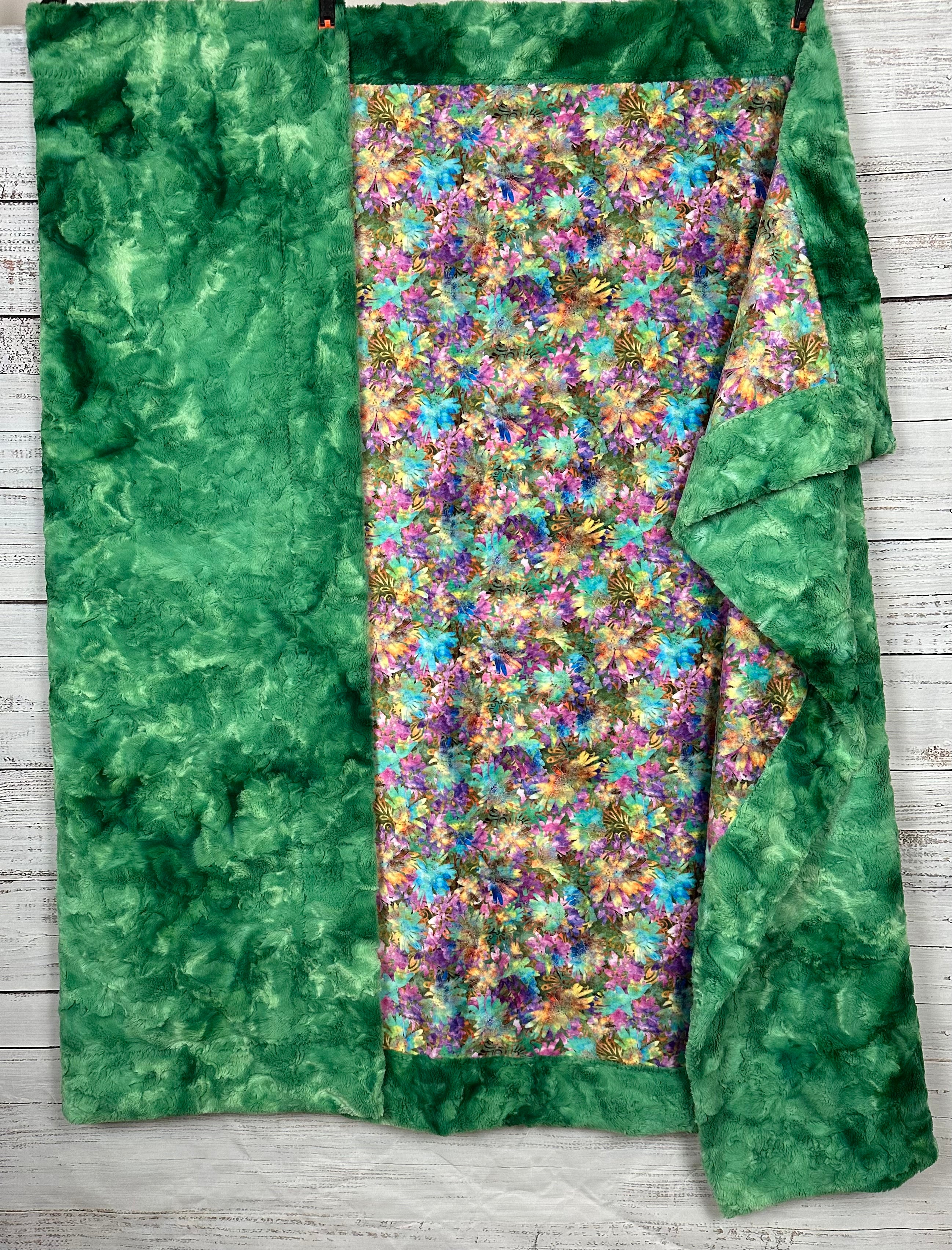 Kelly Green Galaxy Floral Print Adult Blanket 55x74 - Soft & Cozy Throw for Bed, Couch, or Outdoor Picnics