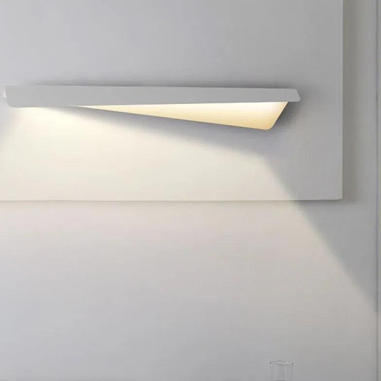 Modern White LED Wall Lights for Living Room, Bedroom & Hallway - Energy Efficient Dimmable Indoor Lighting for Home Decor