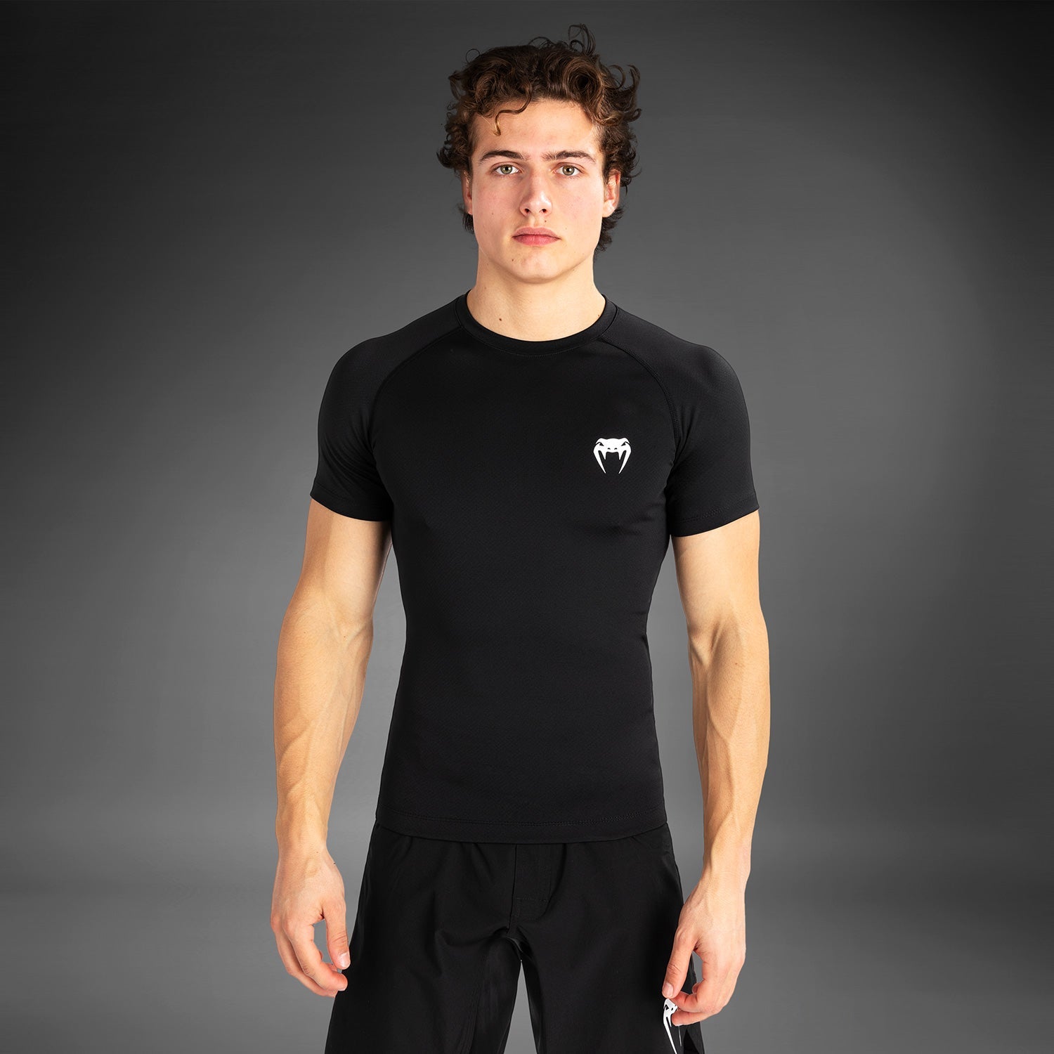 Venum Contender Men's Short Sleeve Rashguard - Black/White MMA & BJJ Training Shirt for Grappling, MMA & Brazilian Jiu-Jitsu