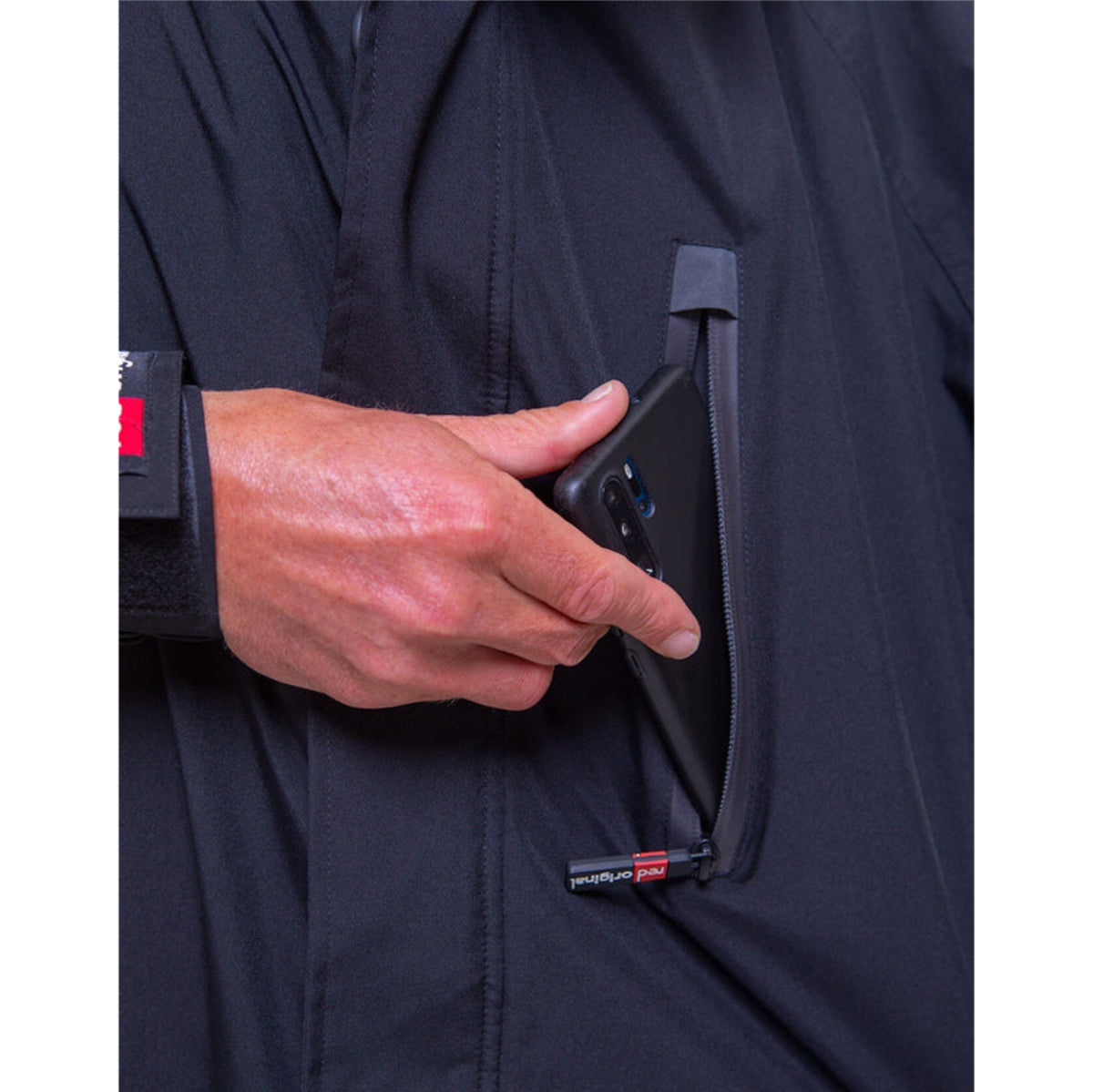 Red Paddle Pro Change Evo Long Sleeve Quick Dry Towel - Stealth Black for Surfing, Swimming & Outdoor Activities