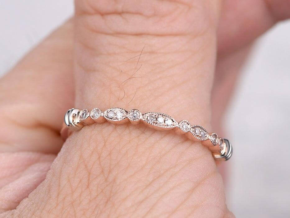 0.25 Carat 10k Rose Gold Moissanite Diamond Anniversary Band - Vintage Flower Design Wedding Ring for Women, Perfect for Anniversaries, Engagements & Special Occasions