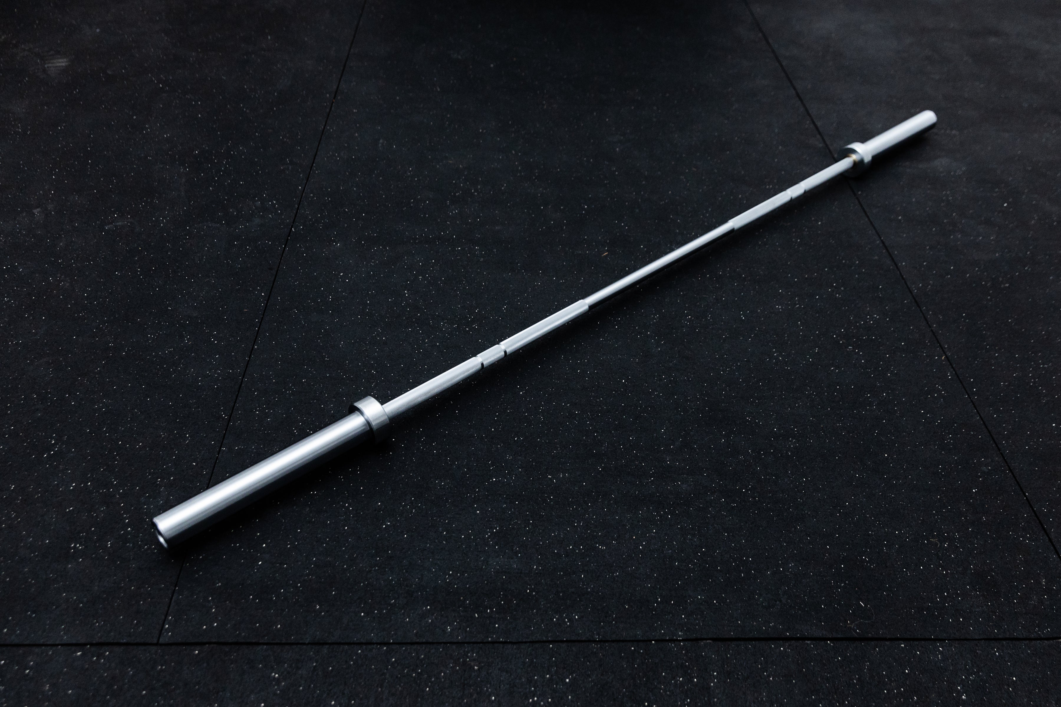 GIANT 15kg Hybrid Bar 2.0 - Hard Chrome Olympic Weightlifting Bar for CrossFit, Powerlifting & Home Gym Training