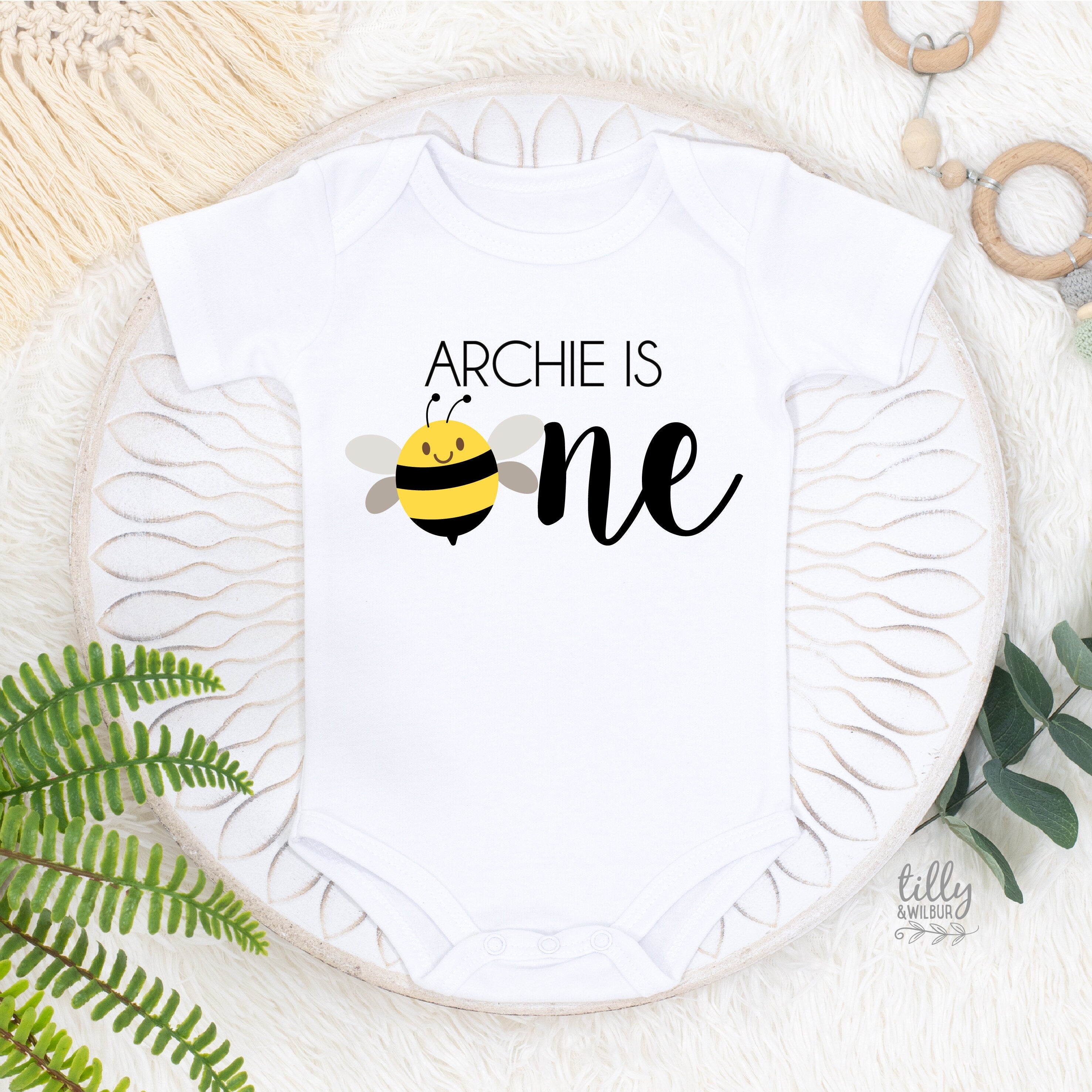 1st Birthday Onesie for Baby Girls & Boys - Cute & Comfortable 1 Year Old Outfit - Perfect for Birthday Photos, Parties & Special Occasions