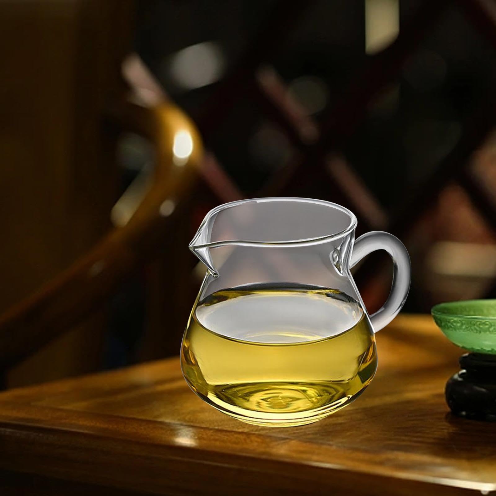 250ml Transparent Creamer Pitcher & Milk Jug - Mini Carafe for Tea, Coffee, Latte - 7x5.5x8.3cm - Perfect for Home, Café & Office Use
