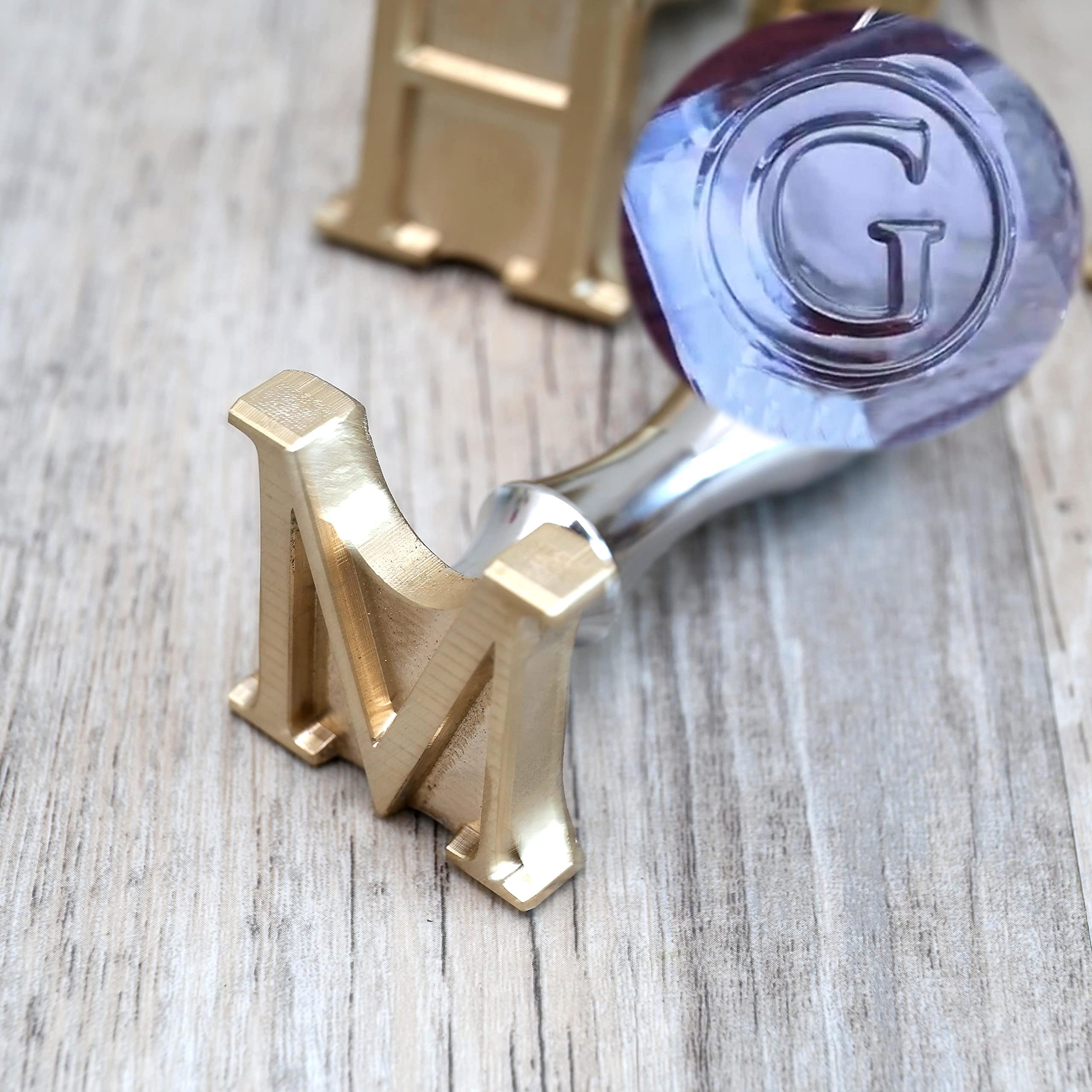 Custom Ice Cube Stamp - Personalized Monogram Ice Branding Stamp with Removable Brass Head & Vintage Copper Handle (2 Inch) - Perfect for Cocktail Bars, Wedding Favors, and Home Entertaining