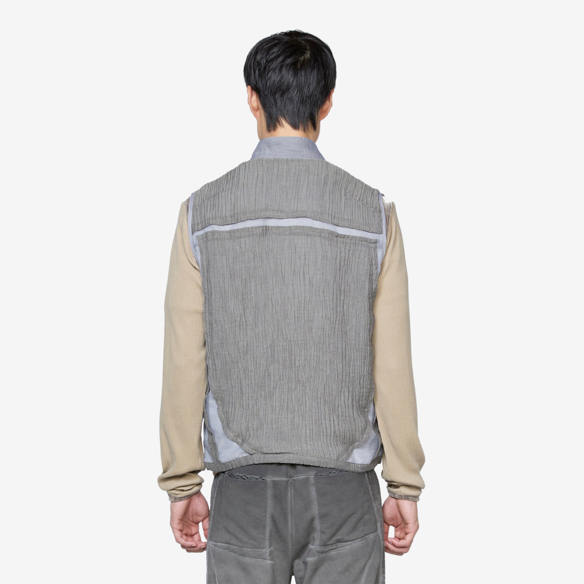 Ep.5 01 Men's Casual Vest in Gray - Lightweight Layering for Outdoor Activities & Streetwear Fashion