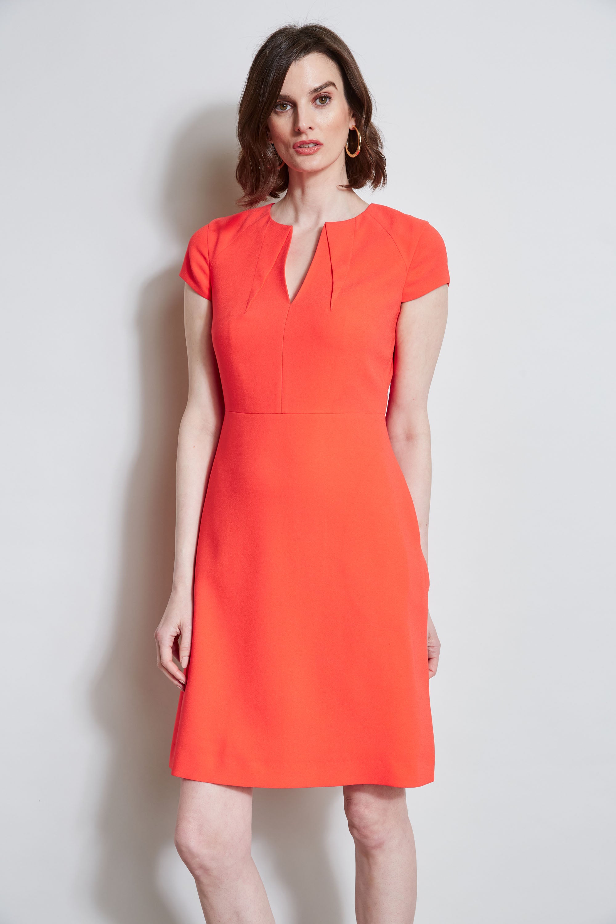 Stylish Short Sleeve Dart Dress for Women - Flattering A-Line Summer Dress for Casual Outings, Office Wear & Date Nights