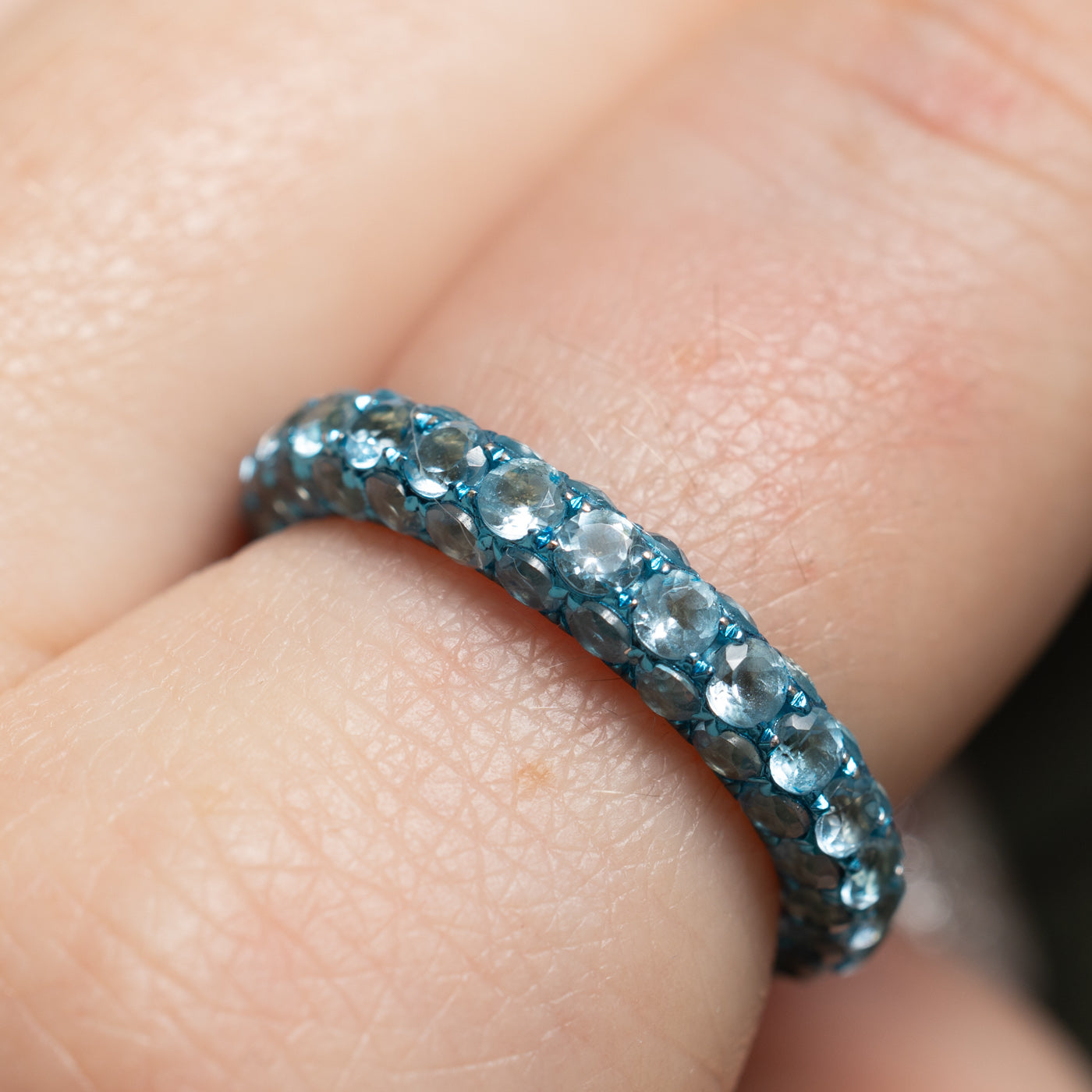 Round Cut Blue Topaz Eternity Ring - 4.80 Carat Total Weight (CTW) - Size 7 - Sterling Silver Women's Wedding Band - Perfect for Anniversary, Engagement & Gift Giving