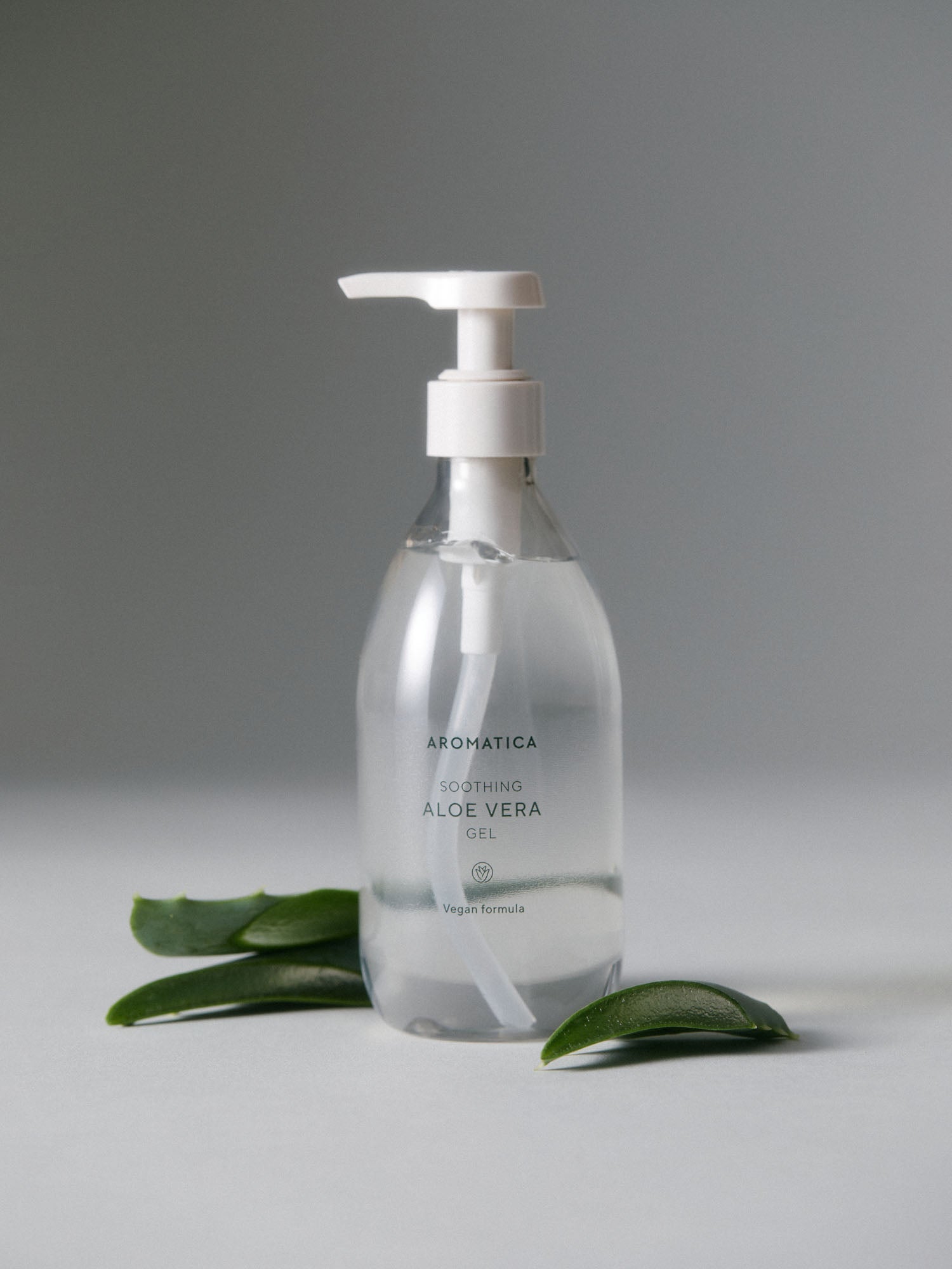 AROMATICA Soothing Aloe Vera Gel 300ml - 100% Pure Natural Aloe Vera for Sunburn Relief, Skin Hydration & Hair Care | Perfect for After Sun Care, Daily Moisturizer & Scalp Treatment