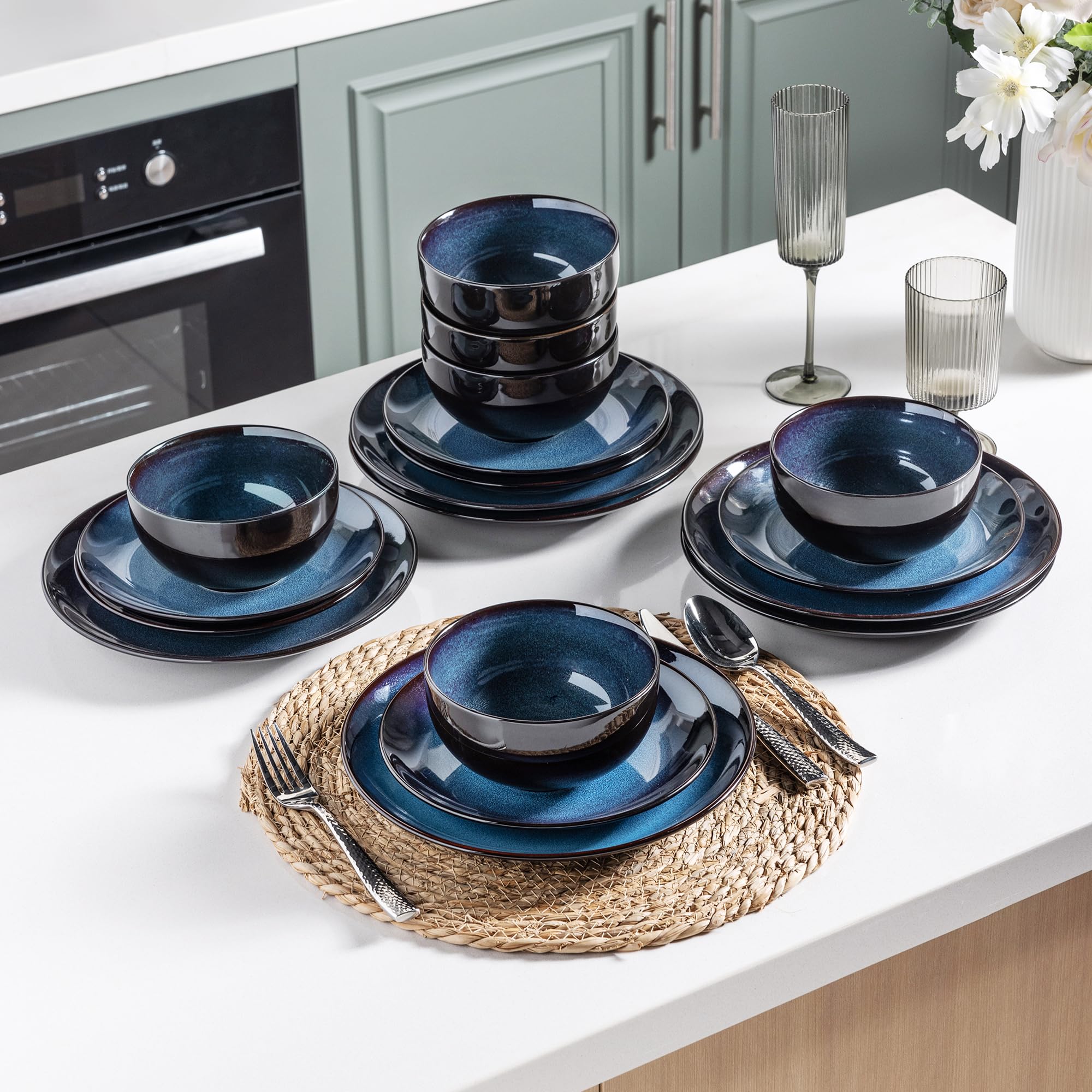 Premium LeRatio 18-Piece Ceramic Dinnerware Set for 6 - Handmade Reactive Glaze Plates & Bowls - Chip & Scratch Resistant - Oven, Dishwasher & Microwave Safe - Elegant Blue Tableware for Everyday Dining & Entertaining