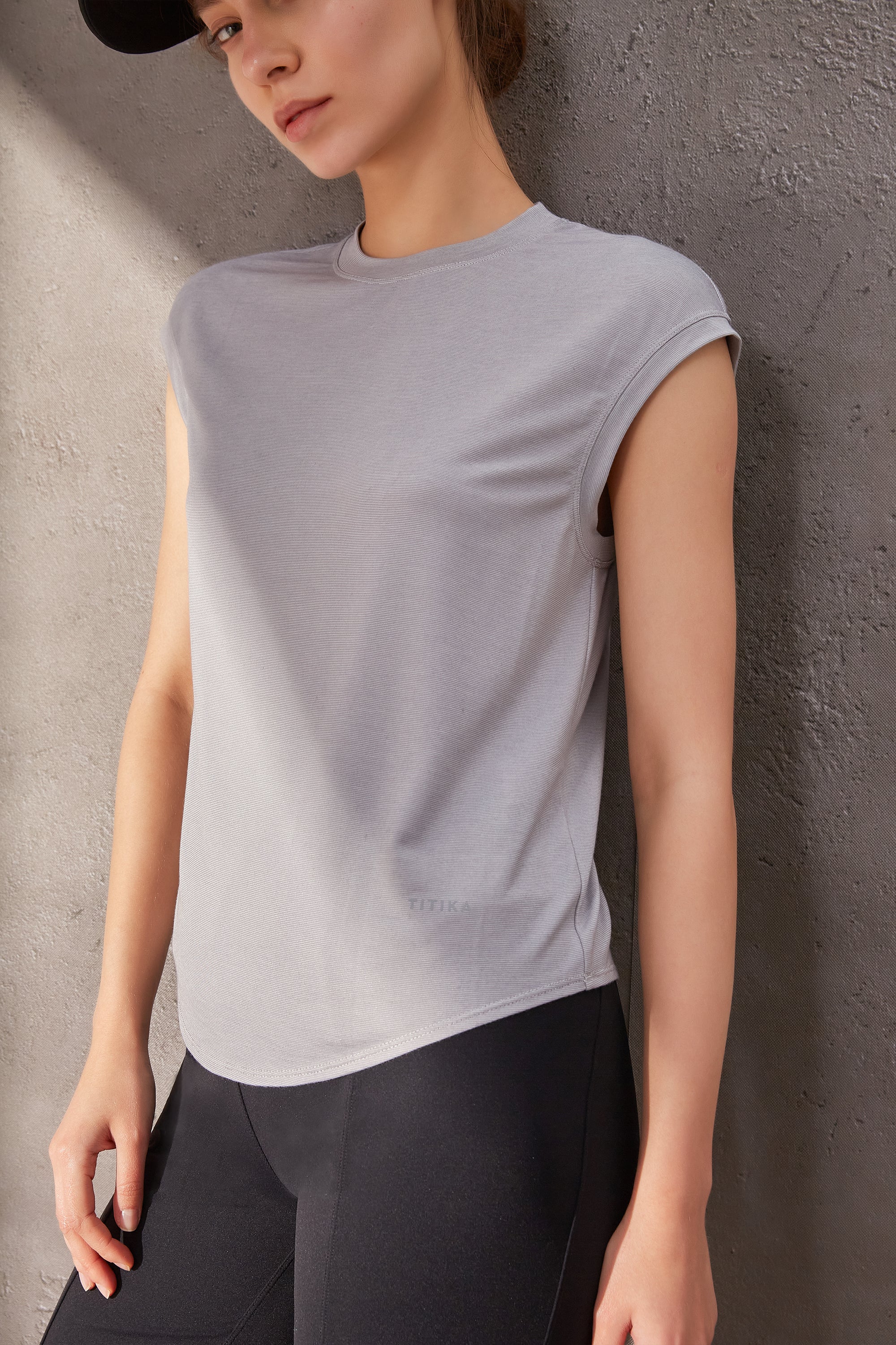 Racer Top II - High-Performance Women's Racing Shirt for Sports & Fitness - Perfect for Running, Gym Workouts, and Outdoor Activities