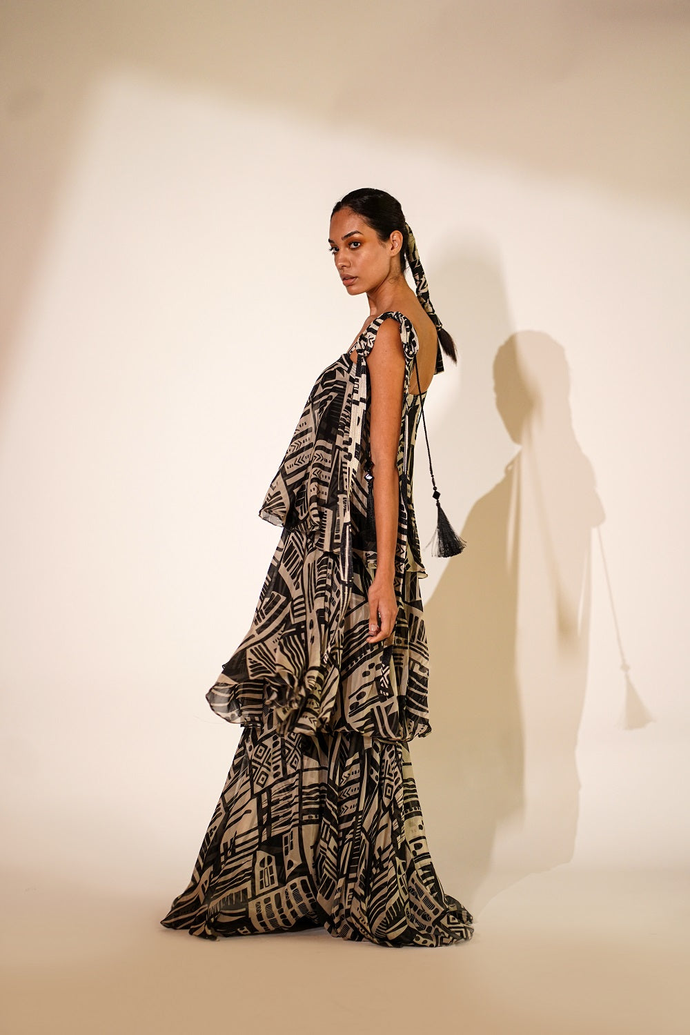 Elegant White Abstract Print Tiered Maxi Dress for Women - Boho Chic Summer Beach Wedding Party Dress
