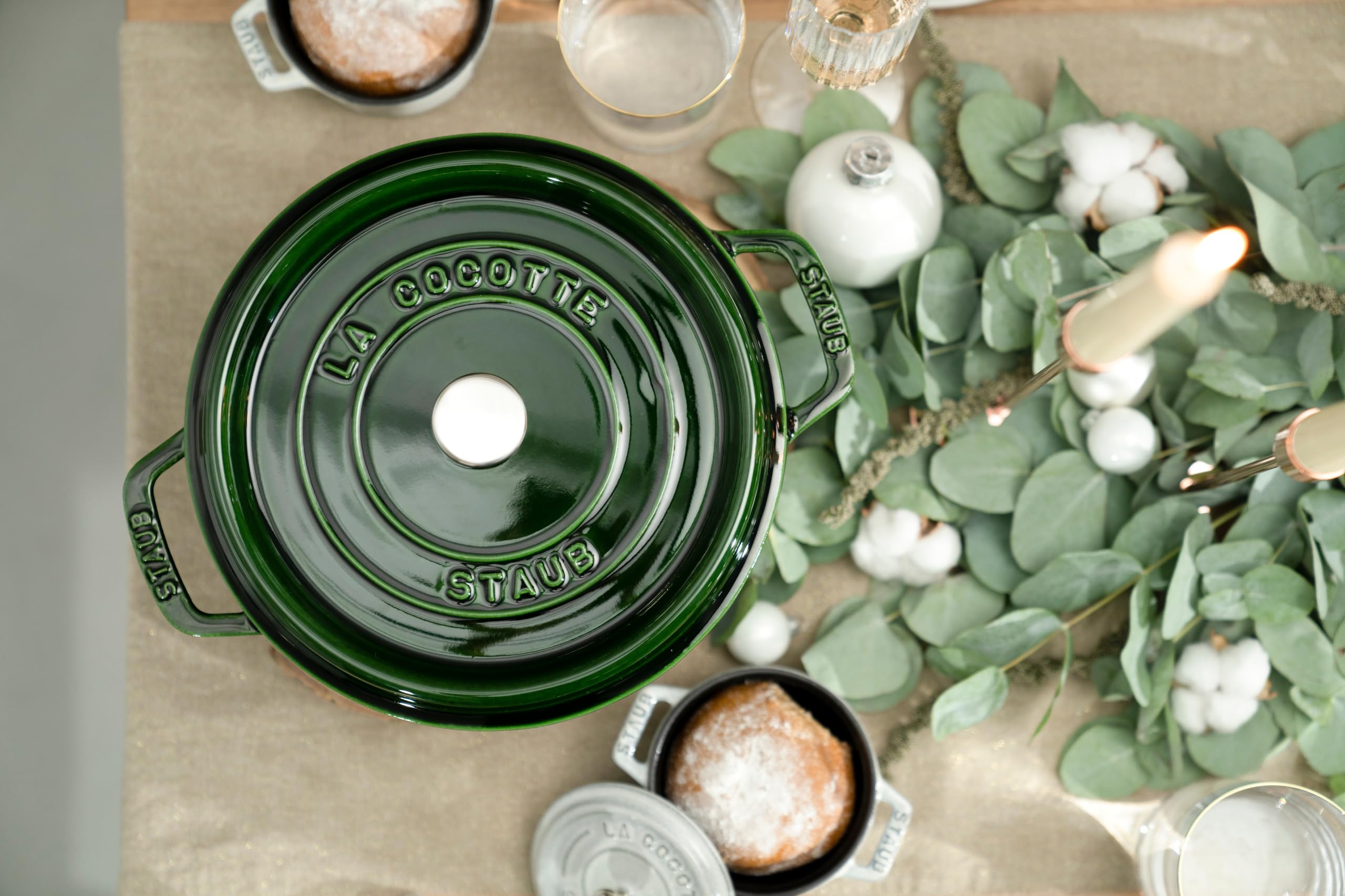STAUB 1003969 Round Cast Iron Dutch Oven Cocotte - 22 cm, 2.6 L Capacity, Basil Green Enameled Cookware for Roasting, Braising & Baking | Perfect for Soups, Stews & Casseroles | Oven & Stovetop Safe