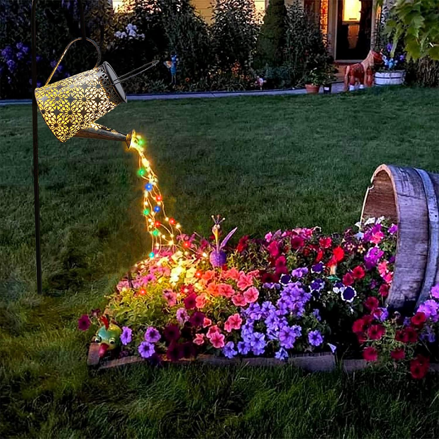 VOOKRY Solar Watering Can Lights - Outdoor Large Hanging Lantern with Waterproof Design, Multicolor Retro Metal Solar Lights for Patio, Yard, Porch, Lawn & Garden Decor - Perfect Christmas Gift for Mom, Women & Grandma (Birthday, Mother's Day) - Ideal for Evening Ambiance, Outdoor Parties & Holiday Decorations
