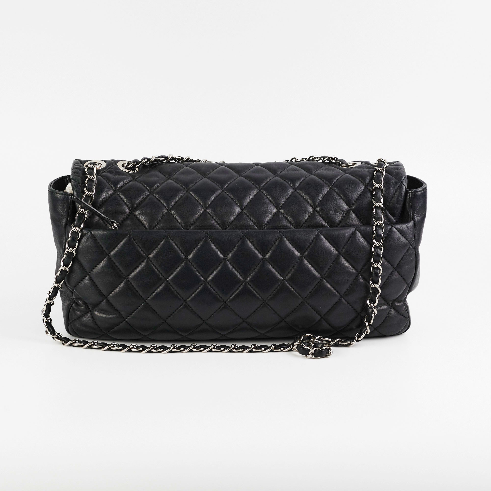 Chanel Classic Flap Bag Black Leather Shoulder Bag for Women - Perfect for Evening Parties, Date Nights & Luxury Fashion Accessories