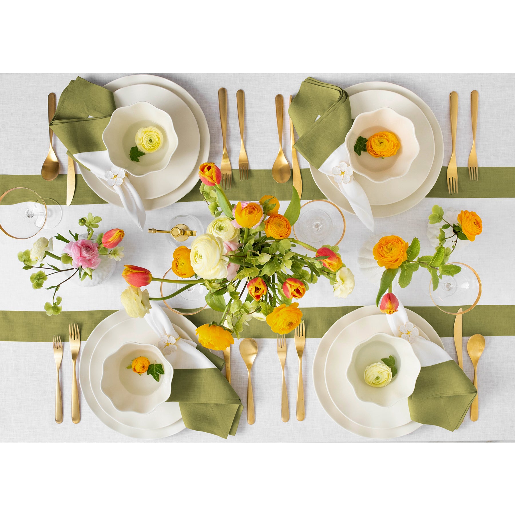 Contempo Modern Dinner Napkins - Set of 4 Premium Cotton Napkins for Fine Dining, Parties & Everyday Use