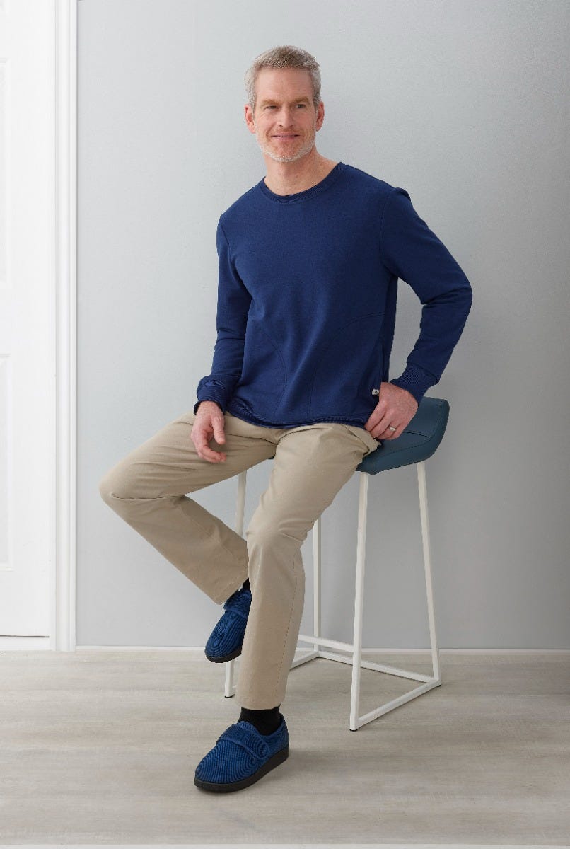 Men's Open Back Adaptive Fleece Sweatshirt - Comfortable & Easy Wear for Seniors & Disabled - Perfect for Wheelchair Users & Home Relaxation