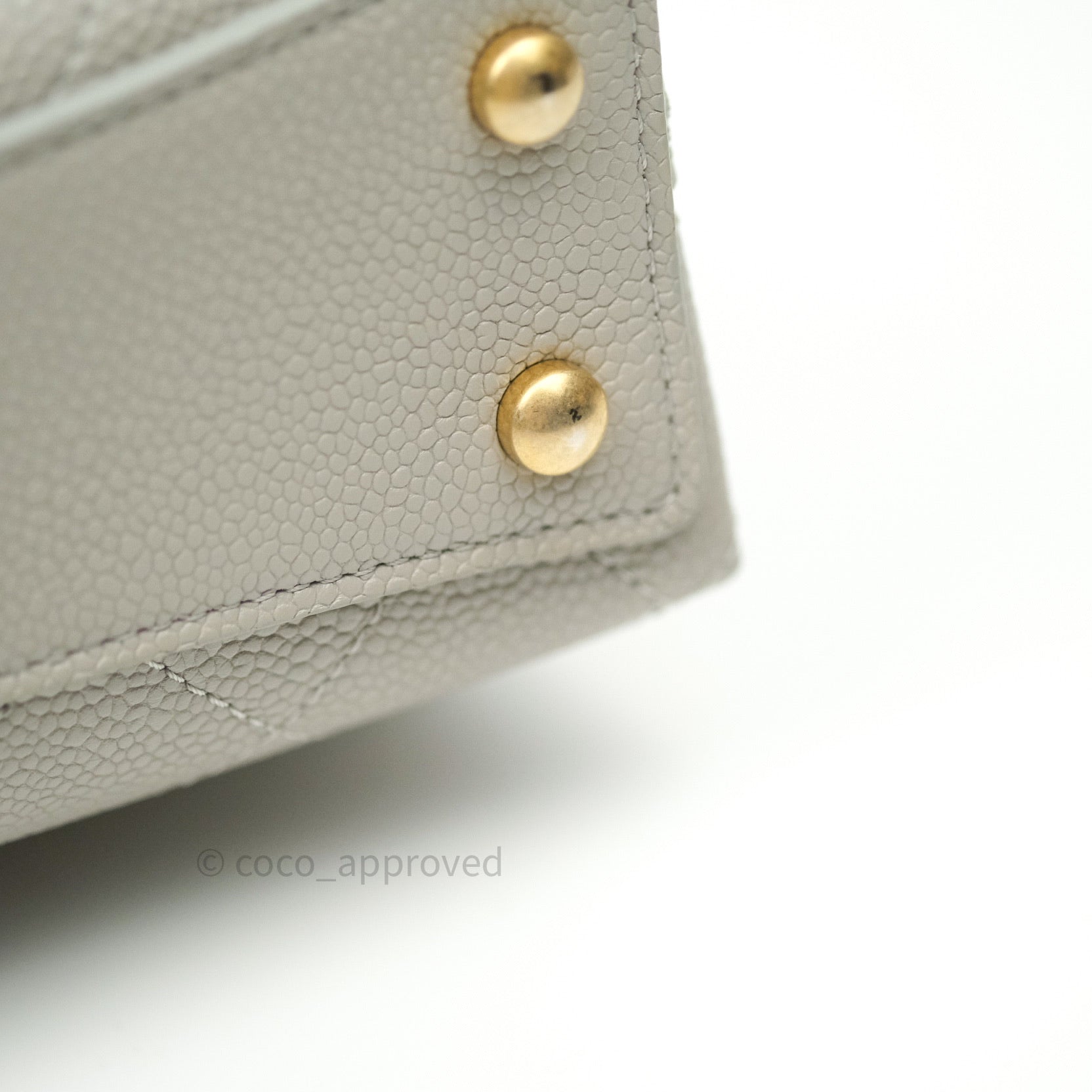 Chanel Chic Affinity Small Grained Calfskin Crossbody Bag in Grey with Gold Hardware - Perfect for Everyday Luxury & Evening Outings