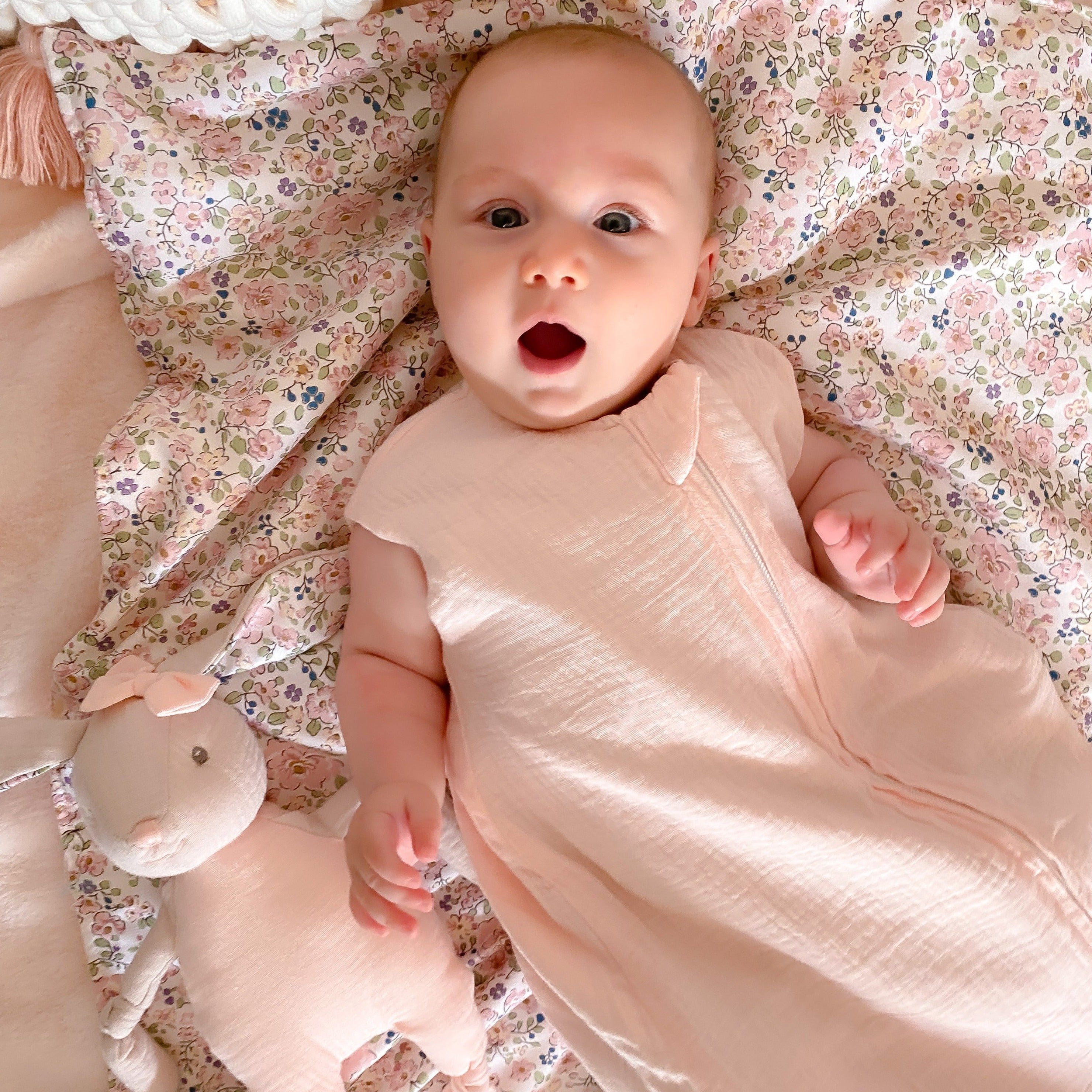 Organic Cotton Muslin Sleepsack with Adorable Bunny Hanger Set - Soft Baby Swaddle Blanket & Nursery Decor for Newborns, Infants - Perfect for Bedtime, Naptime & Baby Showers
