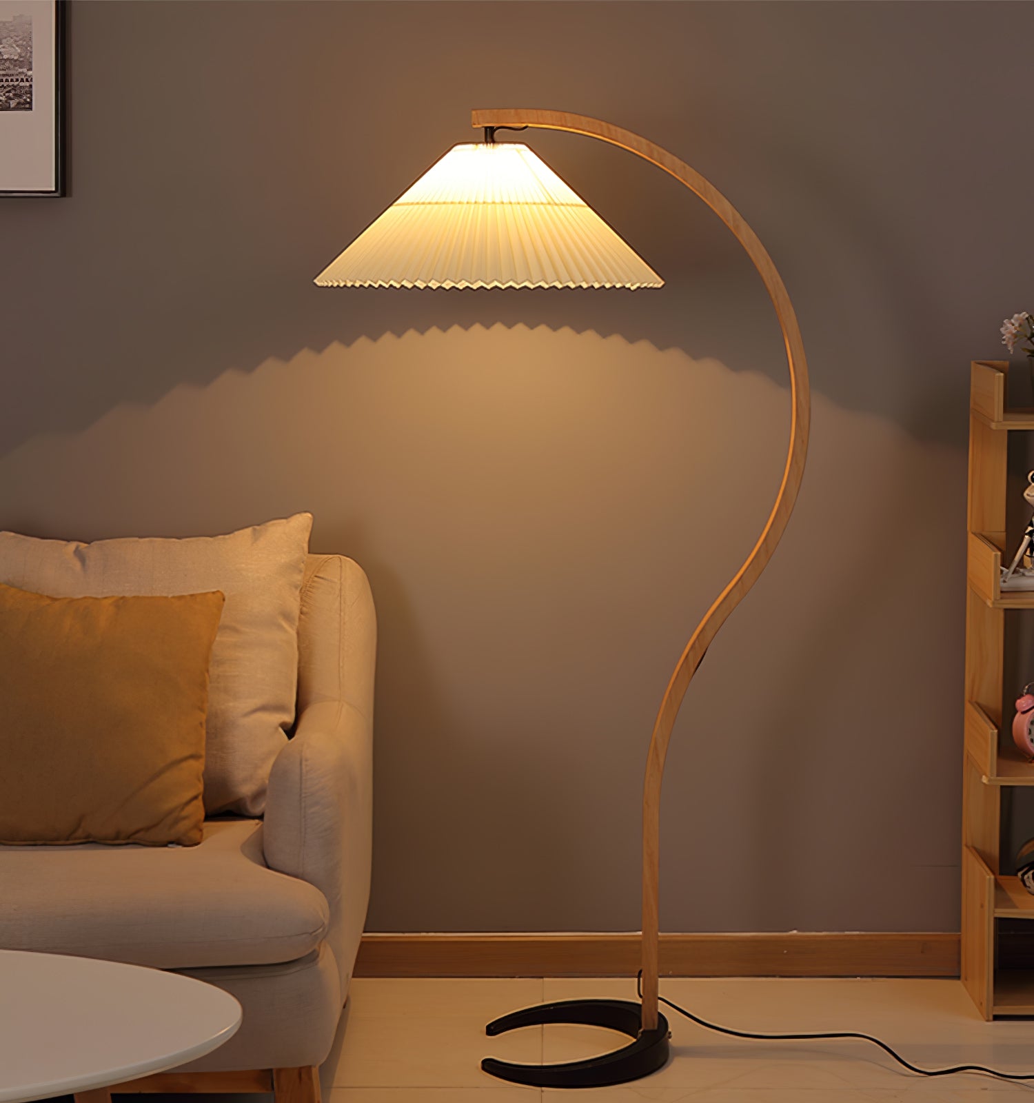 Caprani Modern Floor Lamp with Adjustable Height - Stylish LED Standing Light for Living Room, Bedroom & Office - Warm White & Cool White Light Modes