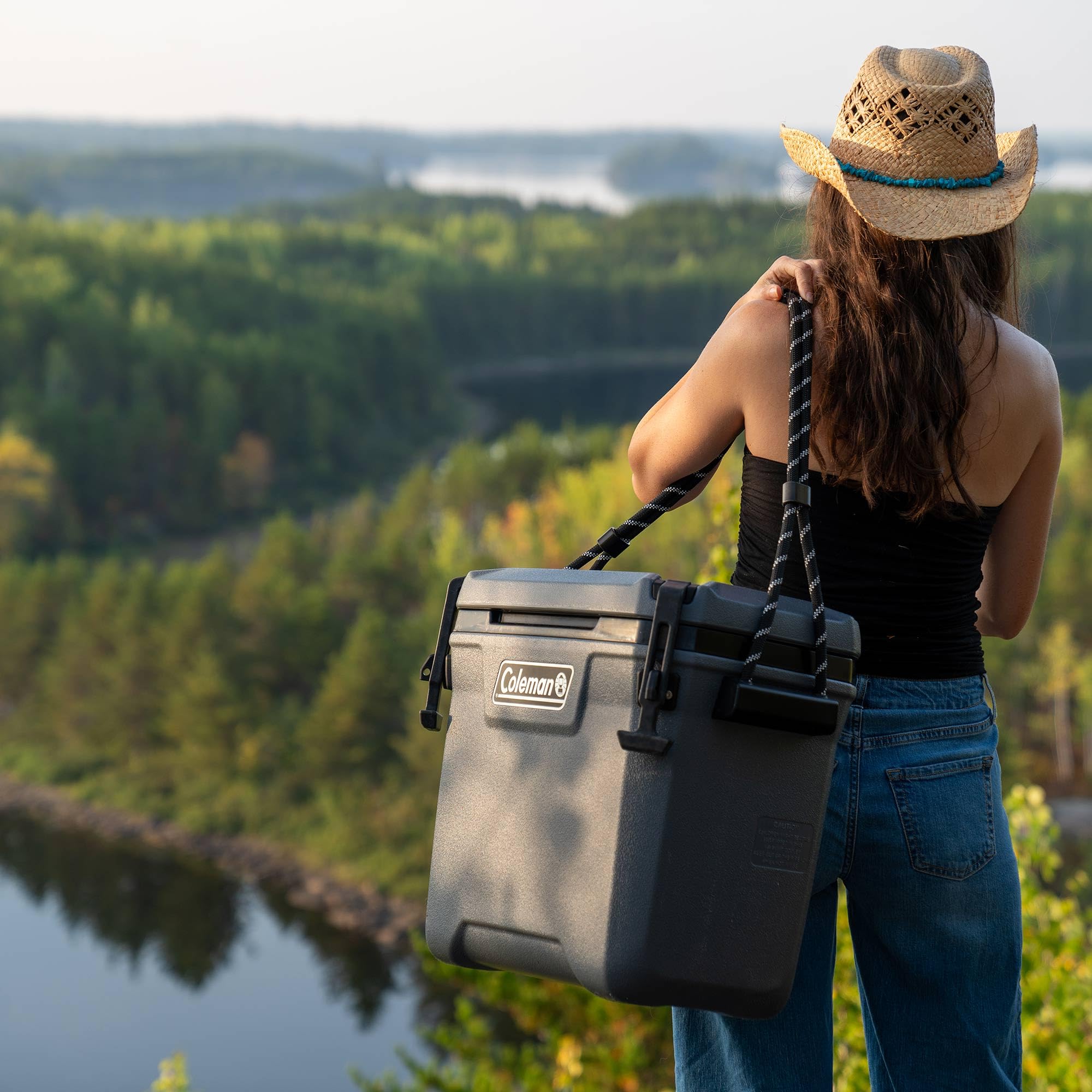 Coleman Portable Cooler - Convoy Series 28 Quart Personal Cooler for Camping, Picnics & Outdoor Adventures | Insulated Ice Chest for Drinks & Food | Lightweight & Durable Cooler Box