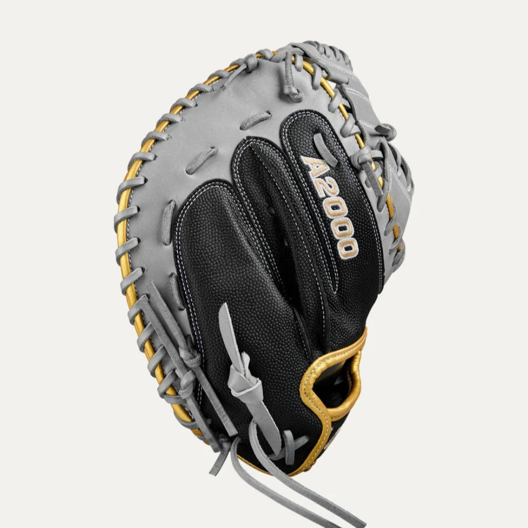 Wilson A2000® FPCM23SS Fastpitch Softball Catcher's Mitt - WBW10274434 | Premium Leather Glove for Women & Youth Players | Ideal for Competitive Games & Training Sessions