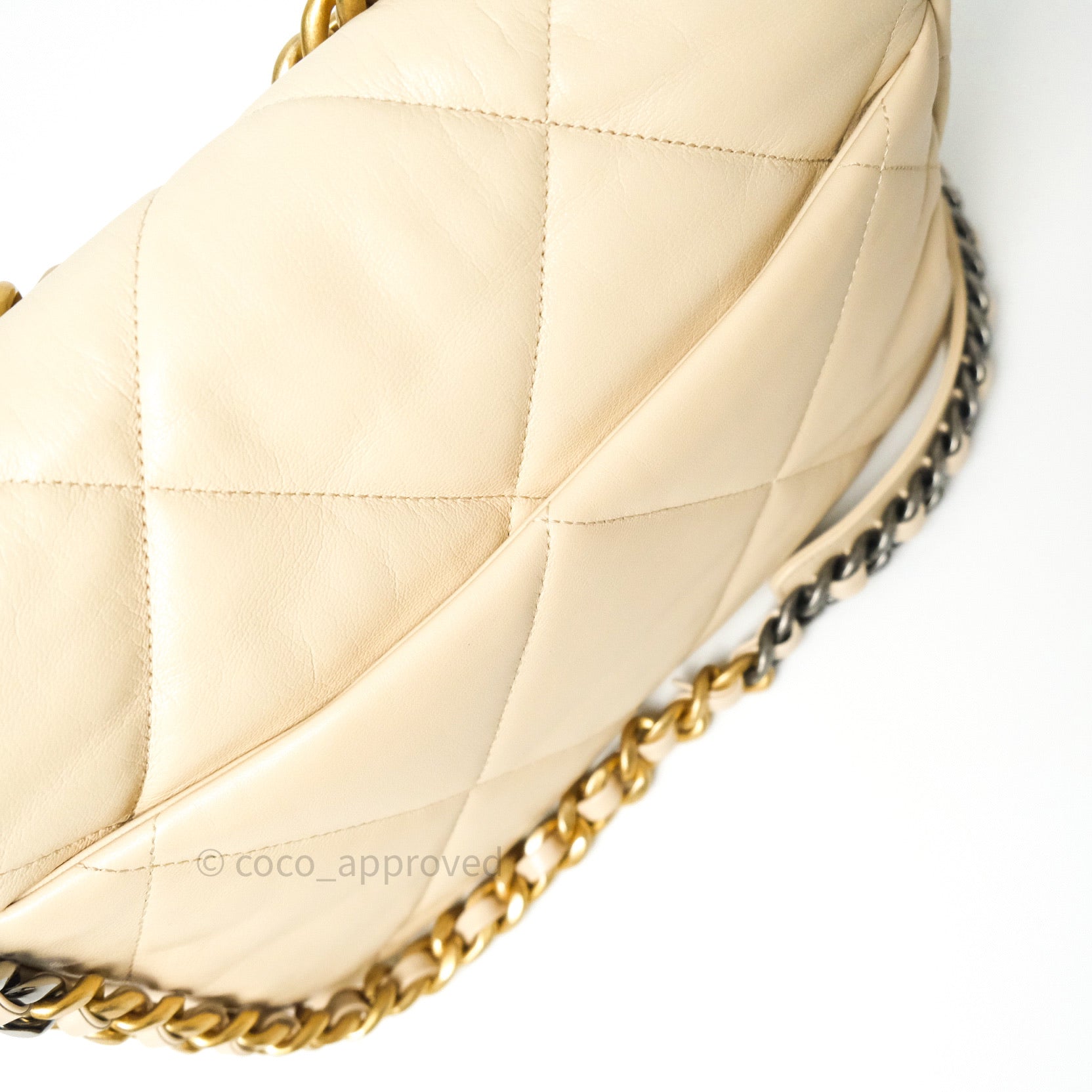 Chanel 19 Medium Flap Bag in Beige Goatskin Leather with Mixed Hardware - Luxury Handbag for Women, Perfect for Work, Date Night & Special Occasions
