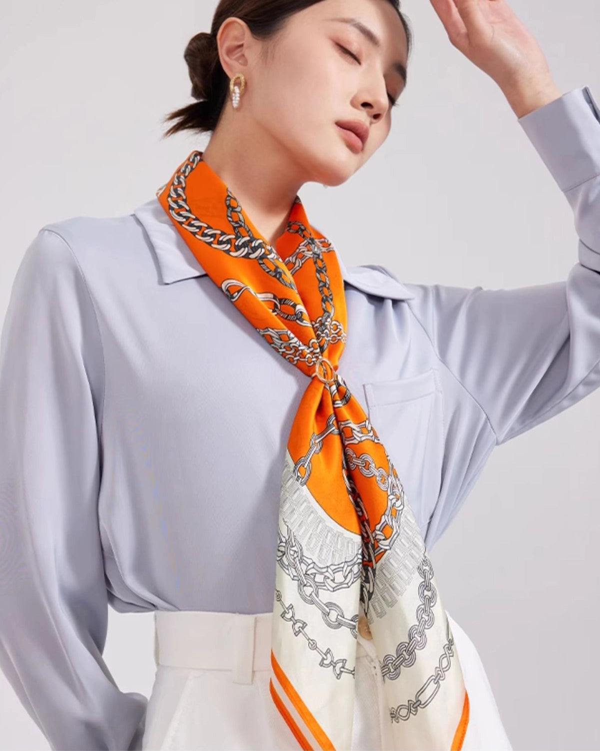 Elegant Chain Printed Silk Scarf for Women - Luxury Fashion Accessory for Parties, Weddings & Office Wear