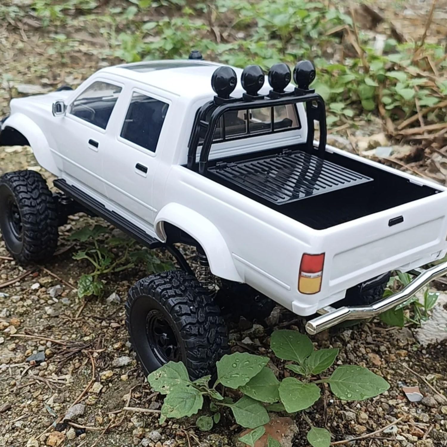 1:16 Scale RC Crawler RTR Rock Crawler Truck 4x4 Off-Road Vehicle - 2.4GHz Remote Control Car with LED Lights & 2 Batteries - Perfect for Hobbyists, Backyard Crawling and Trail Adventures