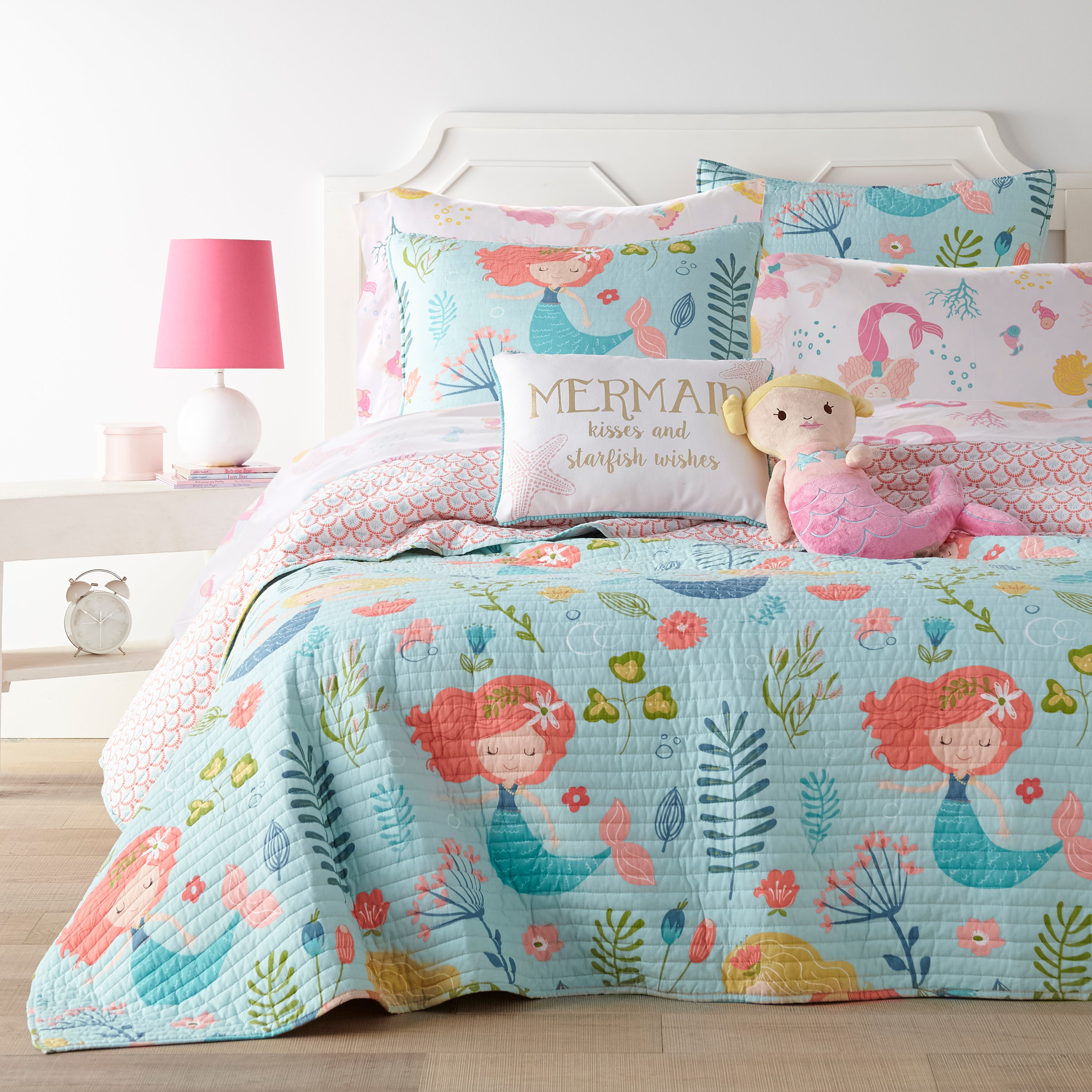 Luxury Mermaid Print Bed Sheet Set - Soft & Breathable Queen Size 4-Piece Bedding for Girls & Teens - Perfect for Kids' Rooms, Dorm Decor & Themed Bedrooms